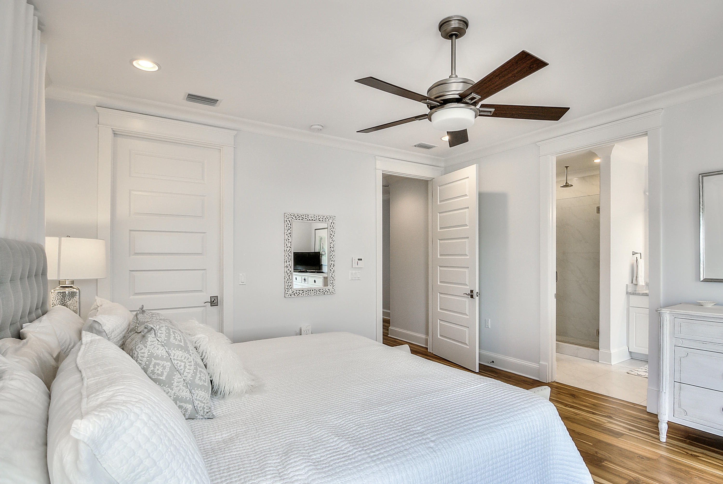 PROMINENCE/LUXURY TOWNHOMES - Residential