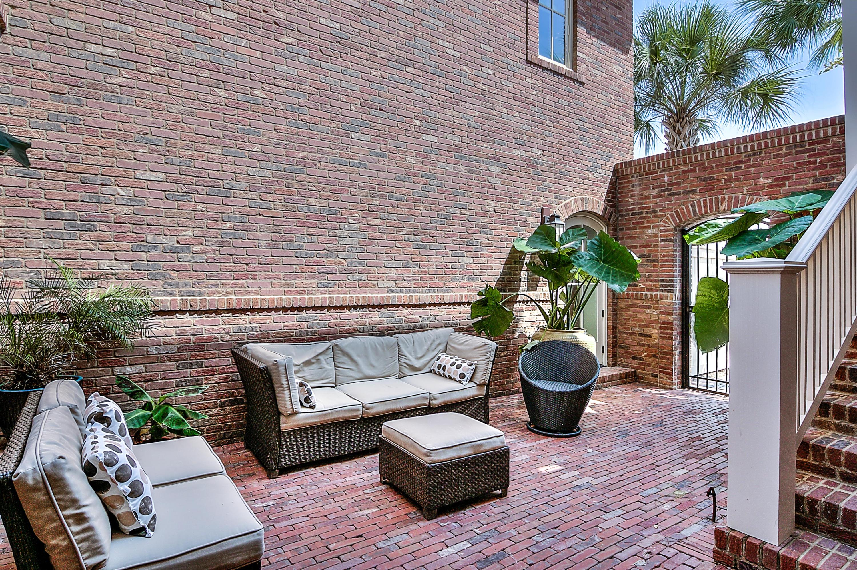 PROMINENCE/LUXURY TOWNHOMES - Residential