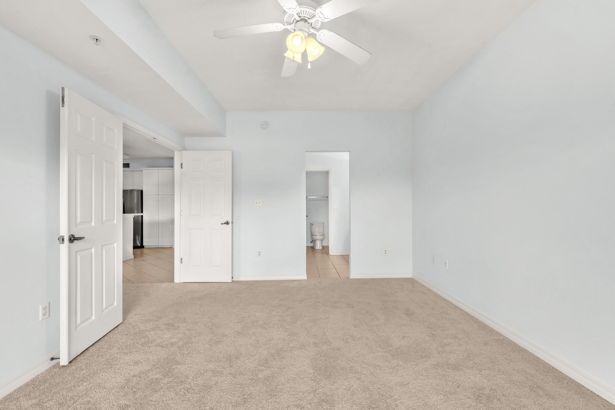 LAKESIDE CONDO AT BLUEWATER BAY - Residential Lease