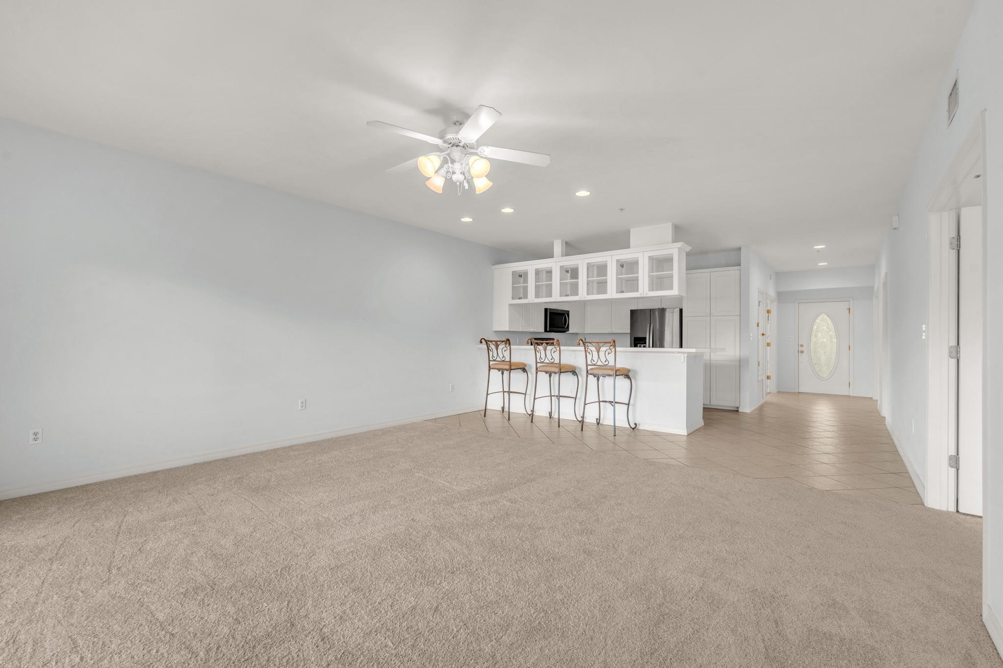 LAKESIDE CONDO AT BLUEWATER BAY - Residential Lease