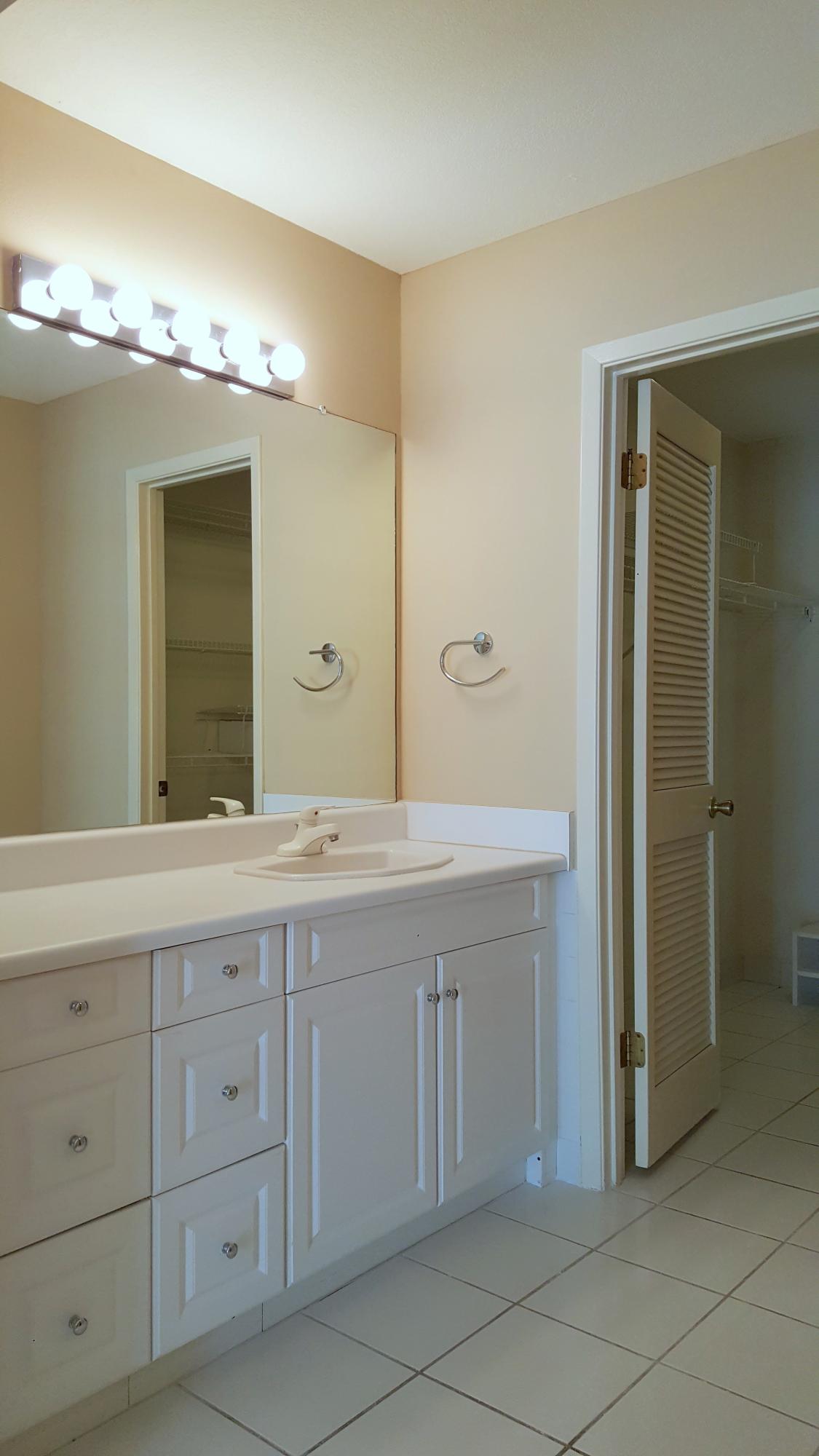 ROYAL OAK VILLAGE 3C - Residential