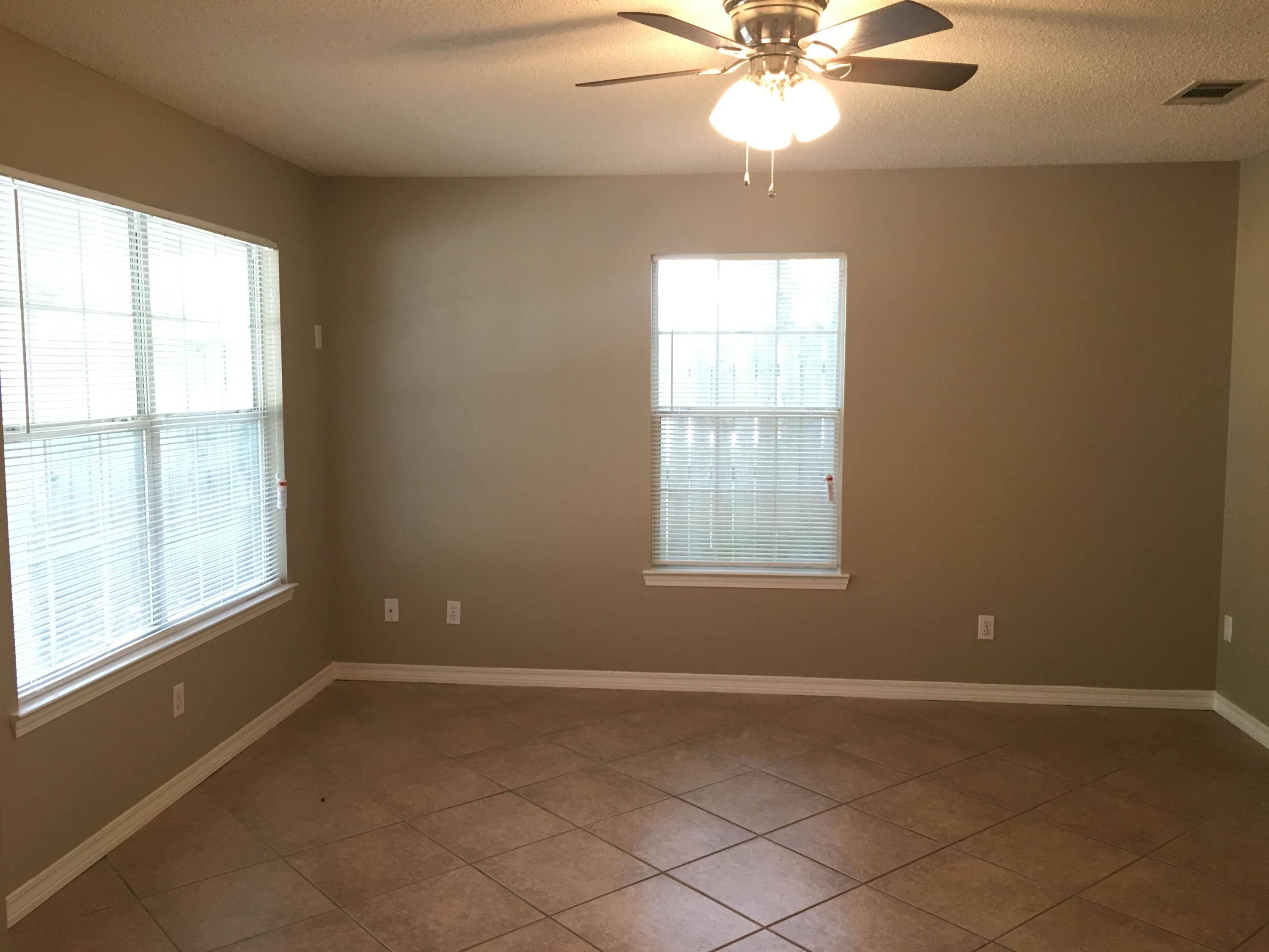 HELMS & ALLEN - Residential Lease