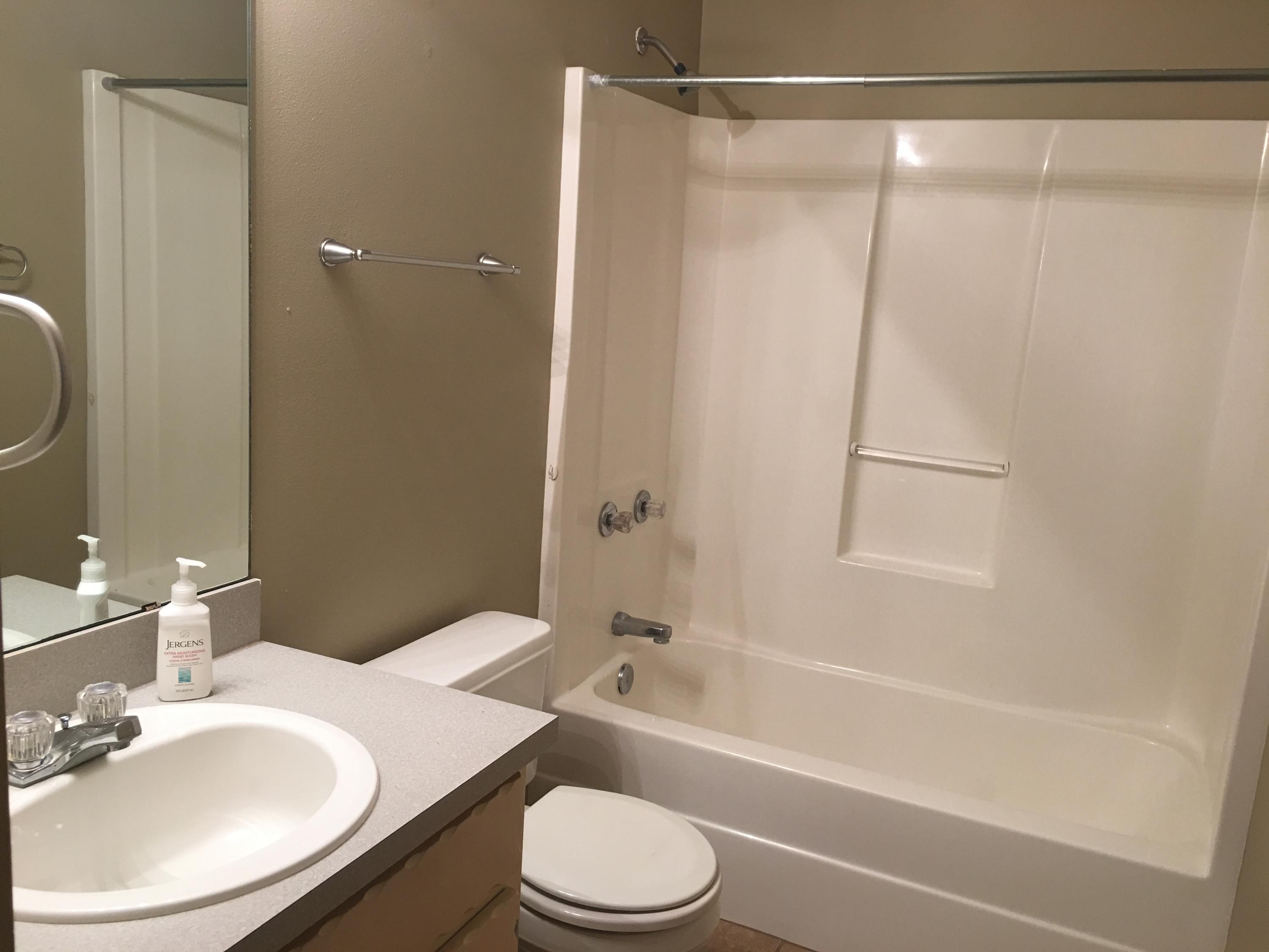 HELMS & ALLEN - Residential Lease