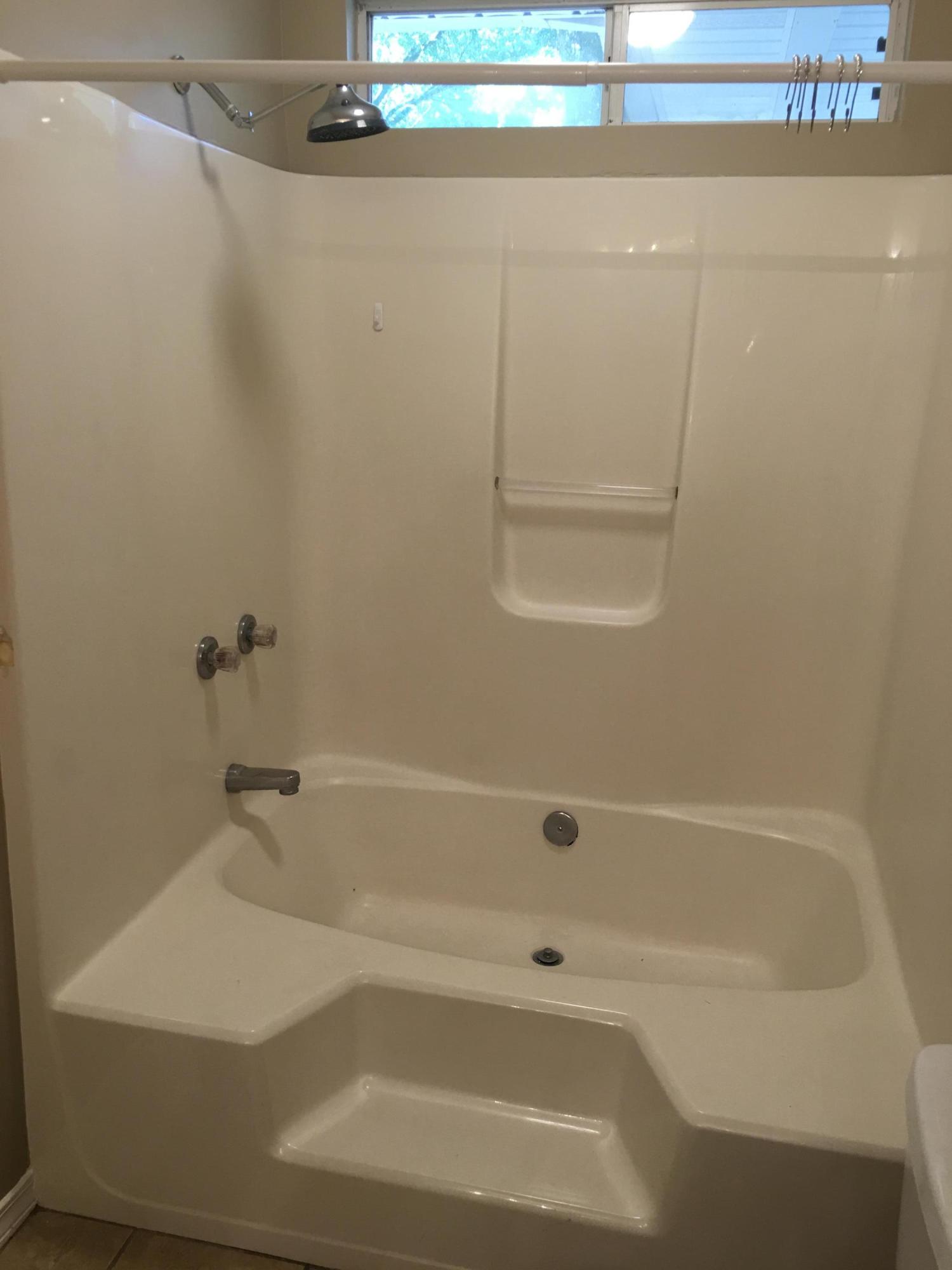 HELMS & ALLEN - Residential Lease