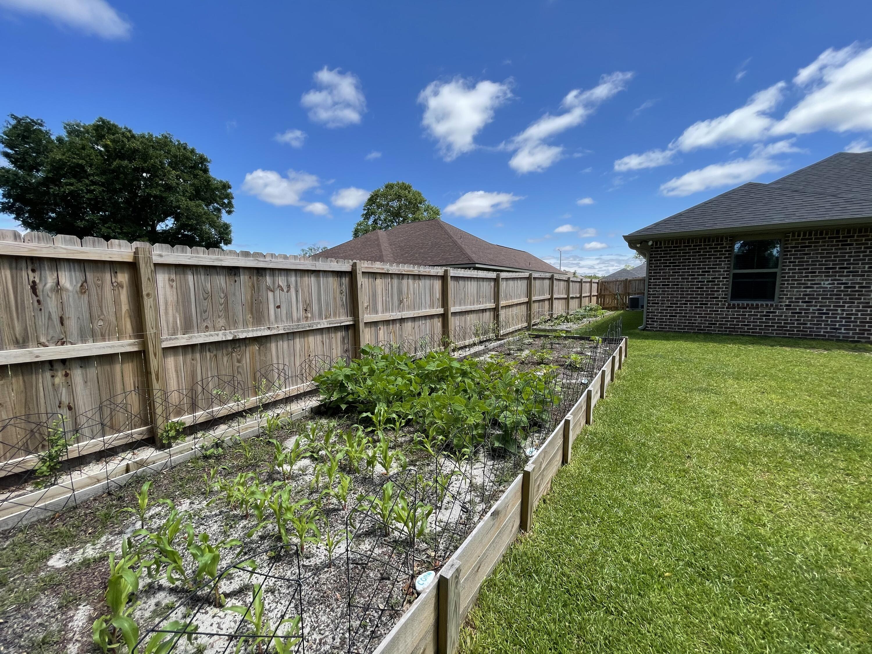 PLANTATION WOODS - Residential