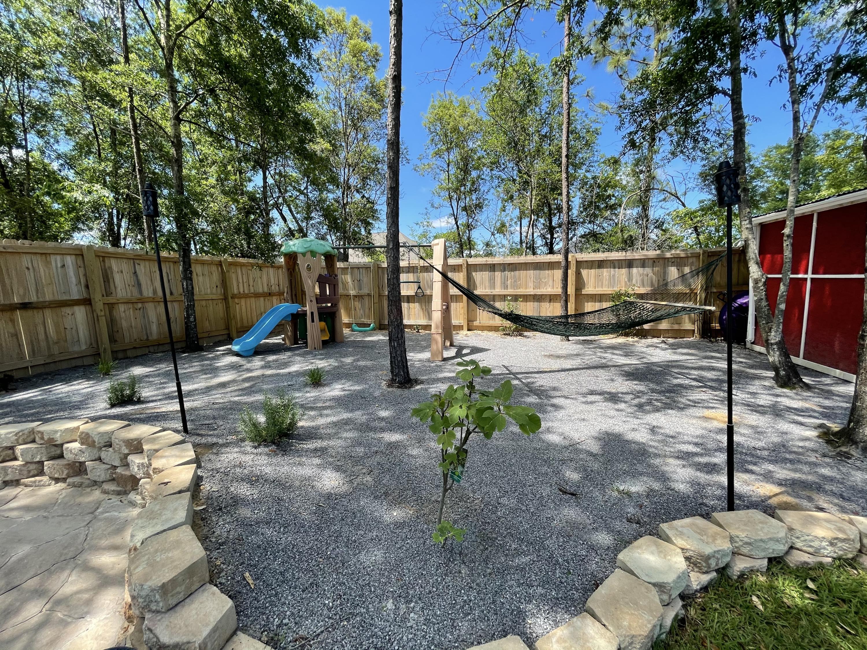 PLANTATION WOODS - Residential