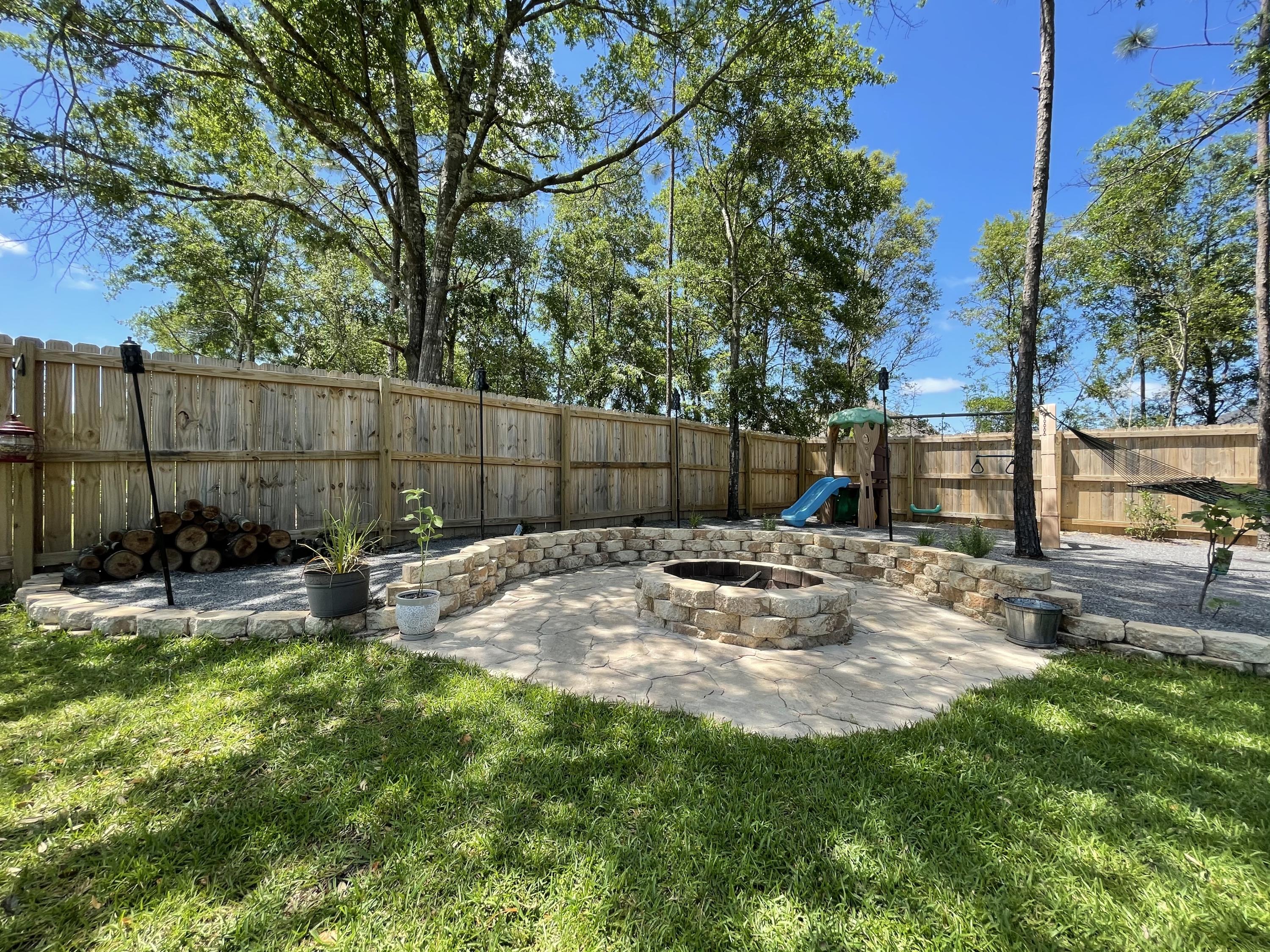 PLANTATION WOODS - Residential