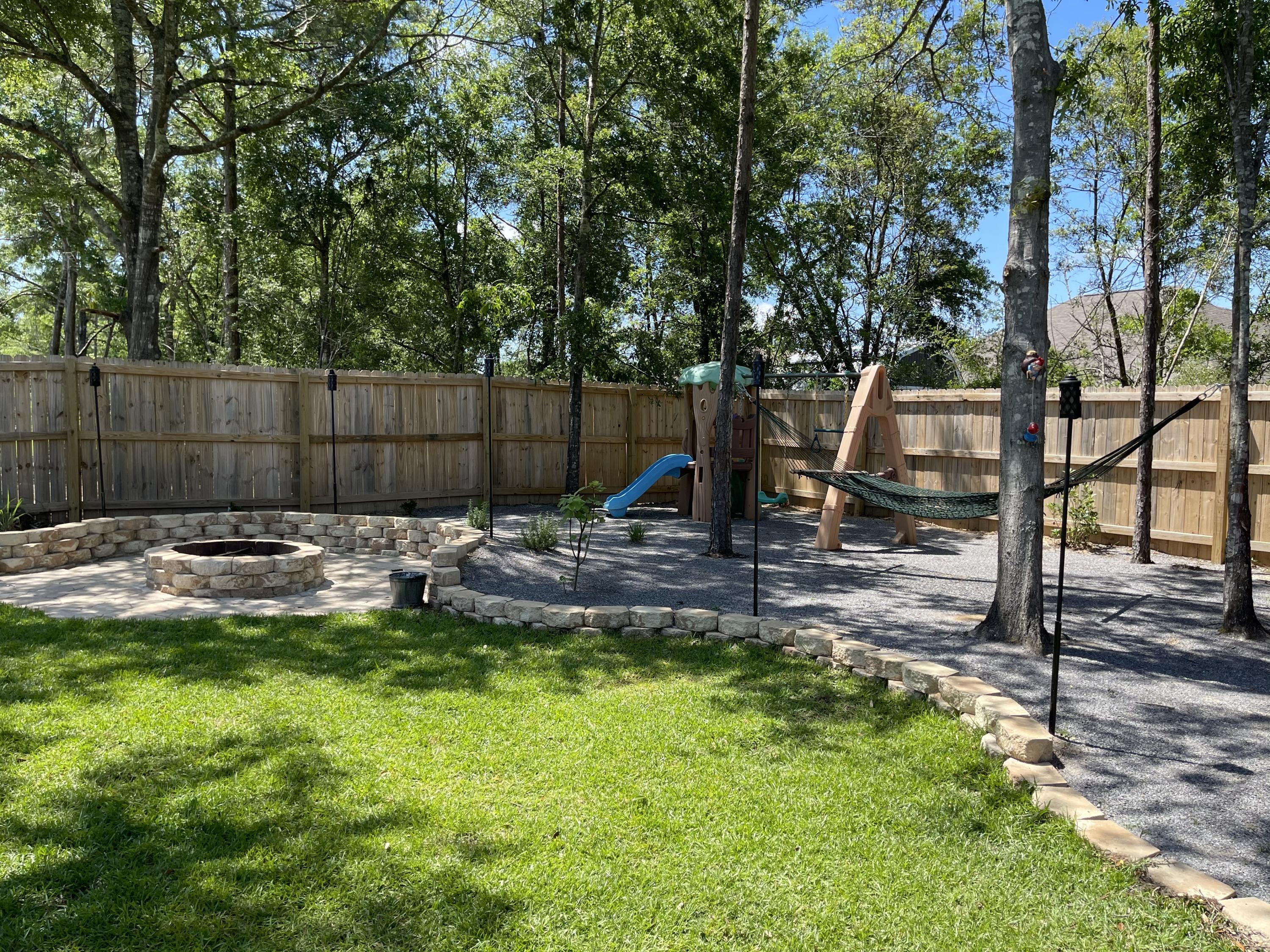 PLANTATION WOODS - Residential