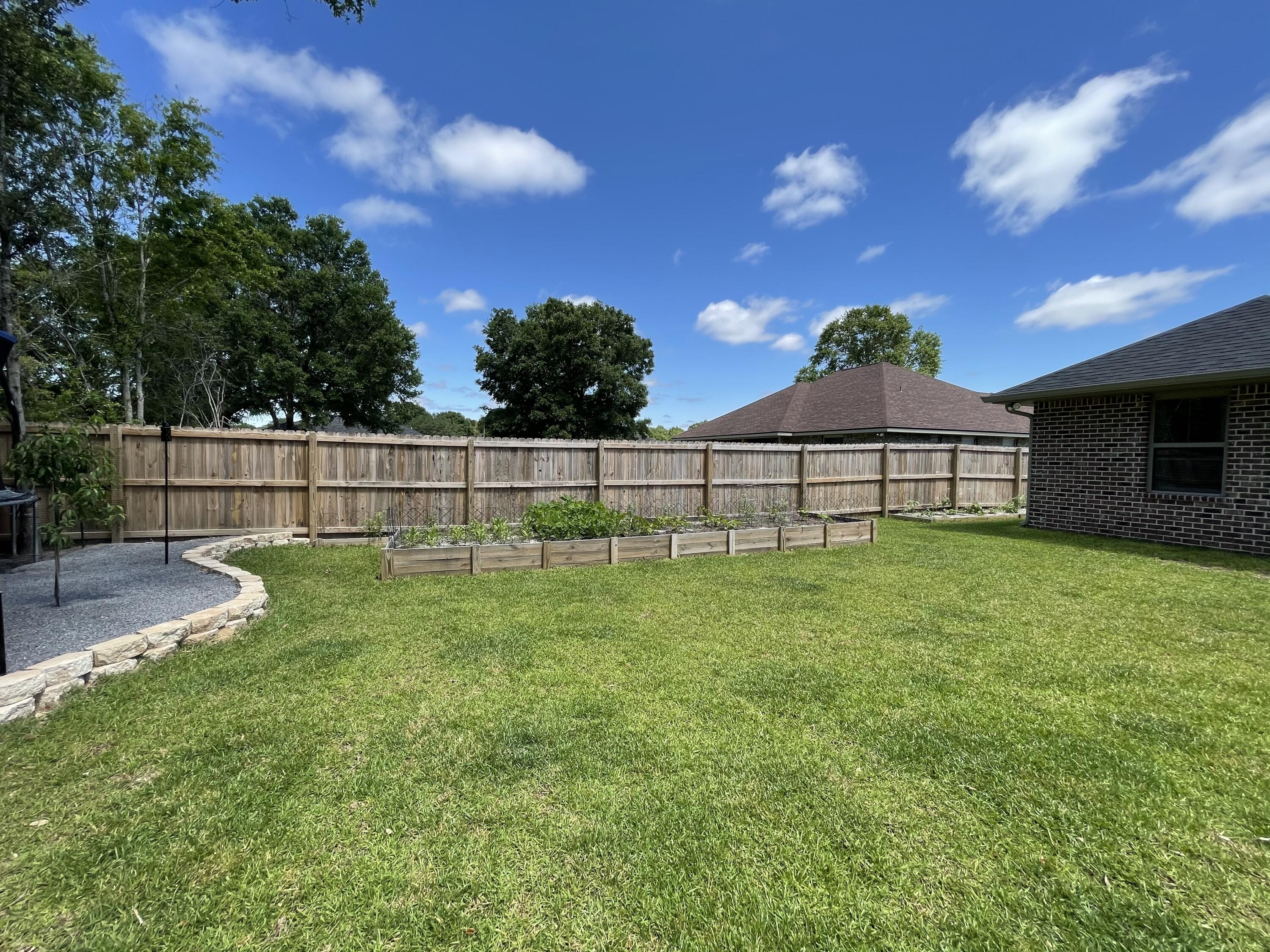 PLANTATION WOODS - Residential