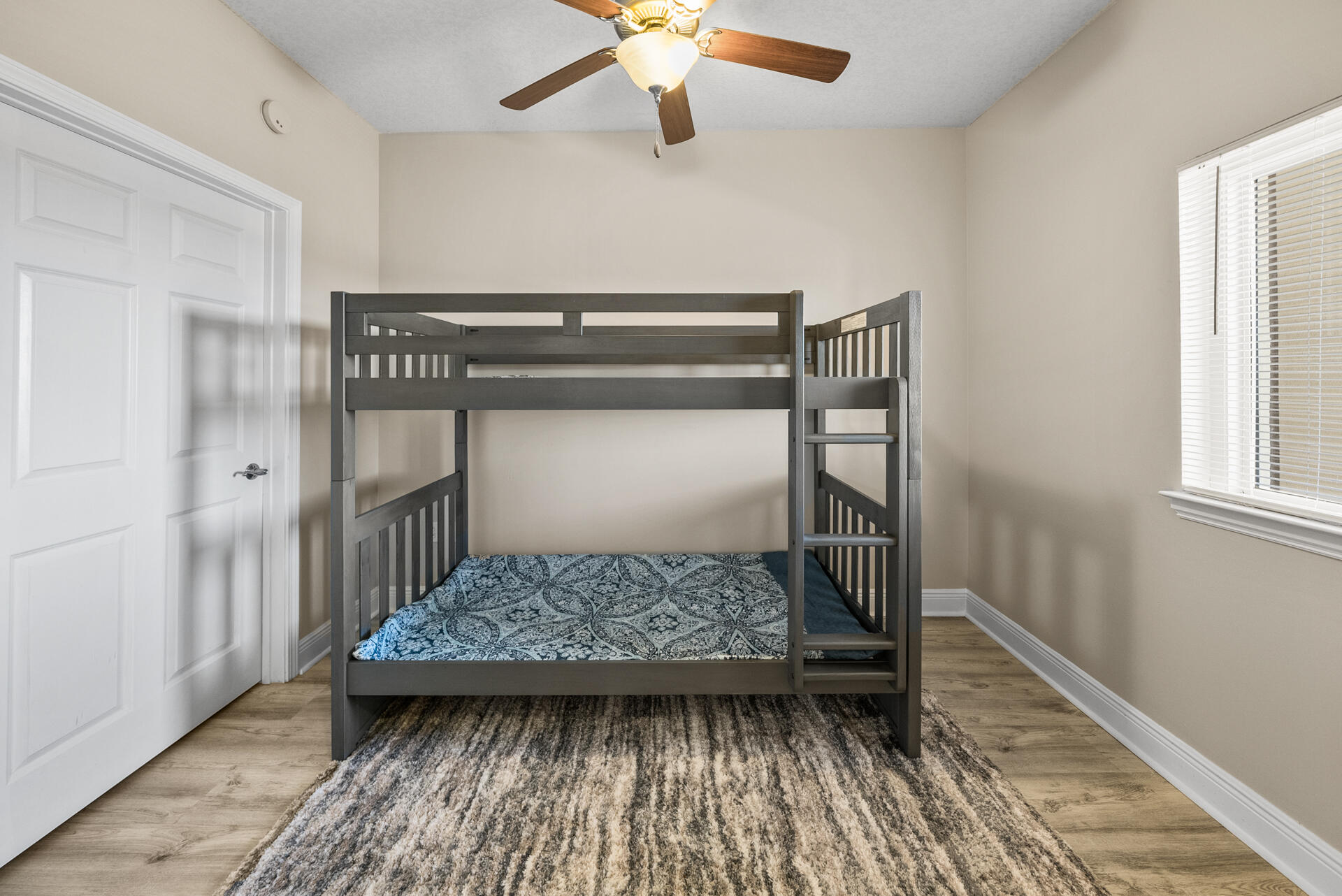 Magnolia Bay Club - Residential