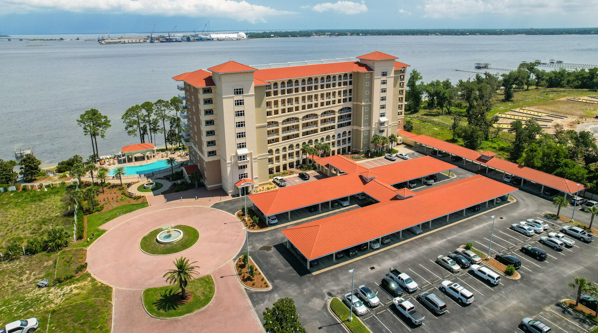 Magnolia Bay Club - Residential
