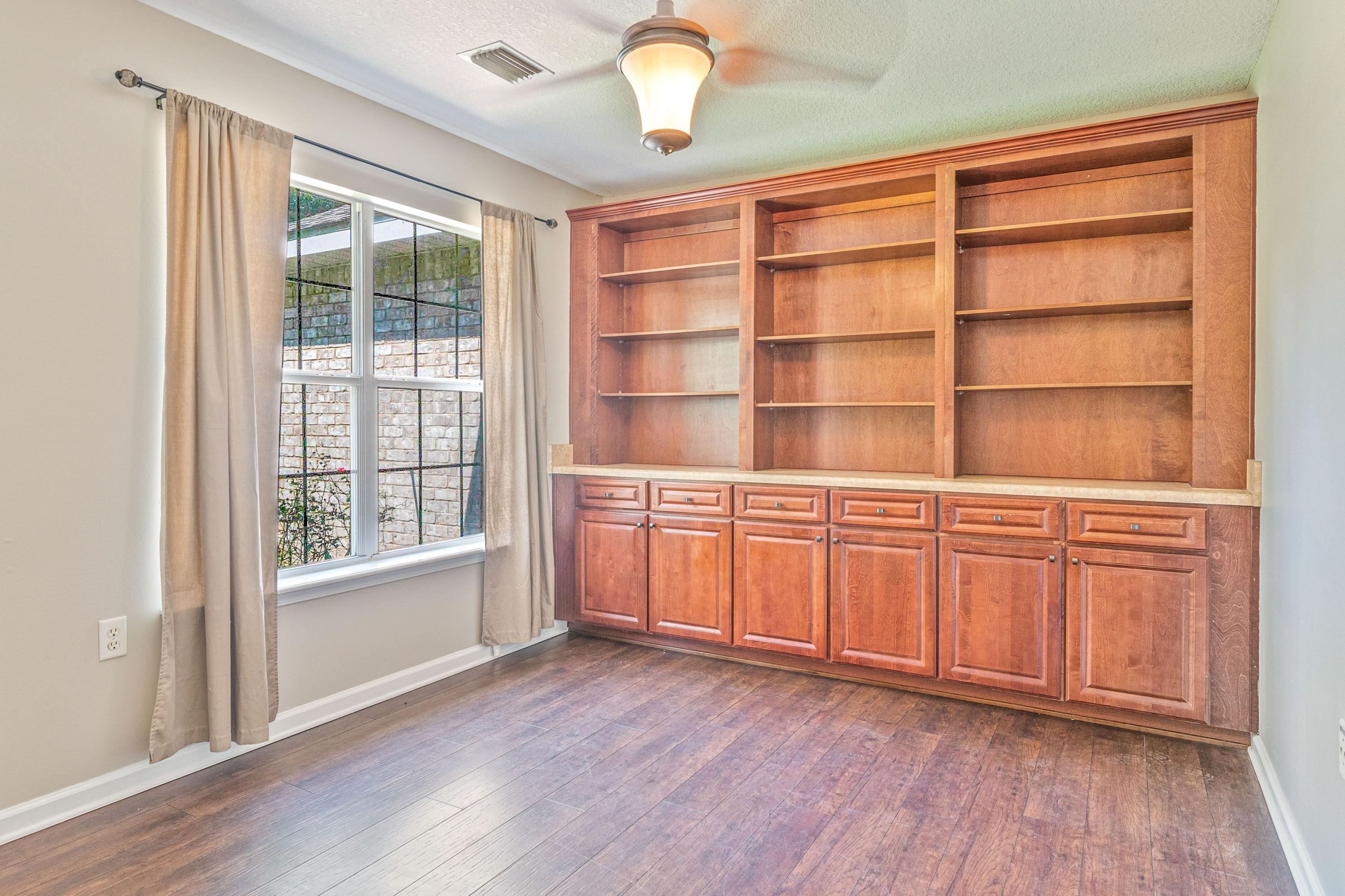 MOSSY OAKS - Residential