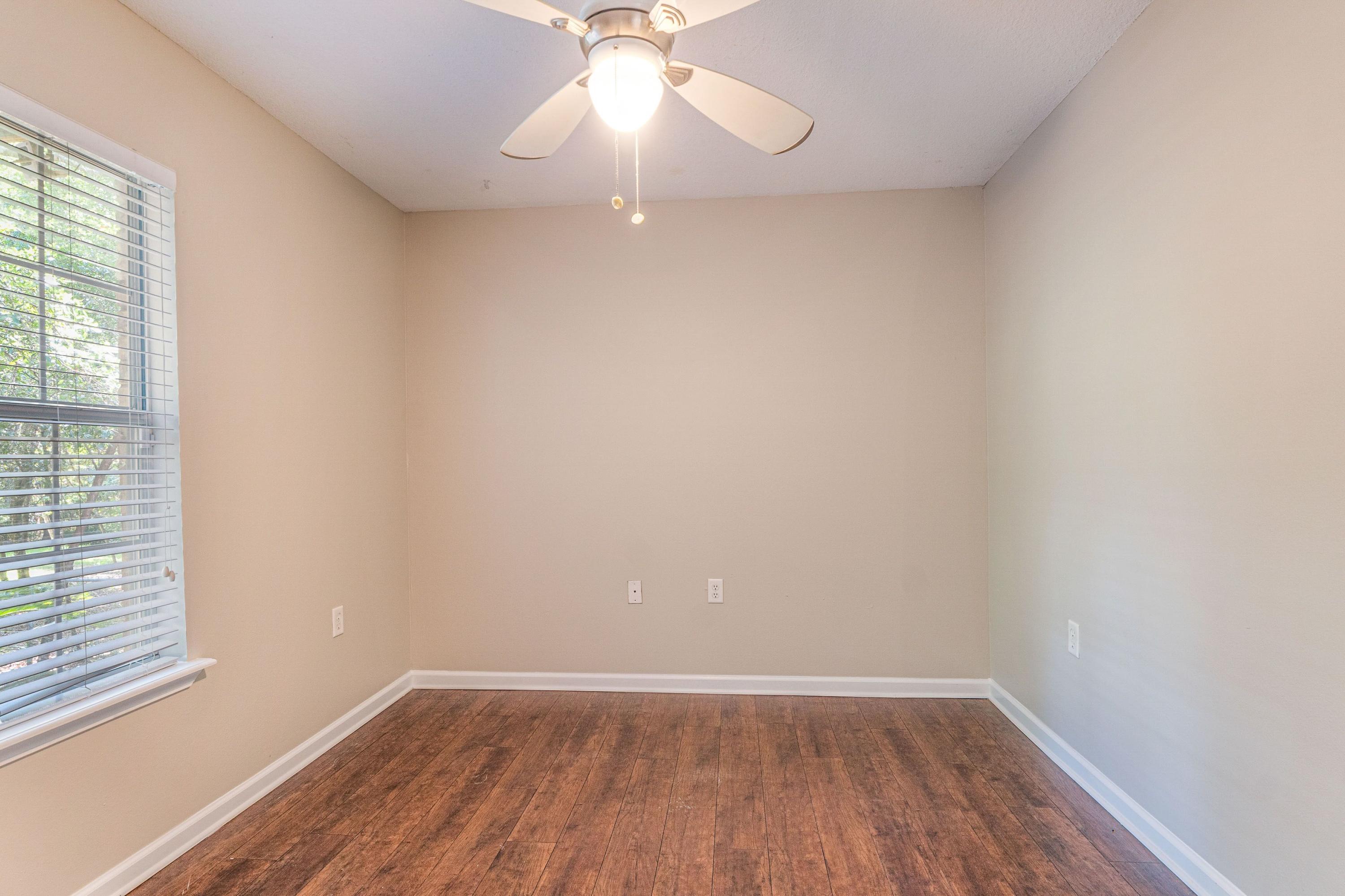 MOSSY OAKS - Residential