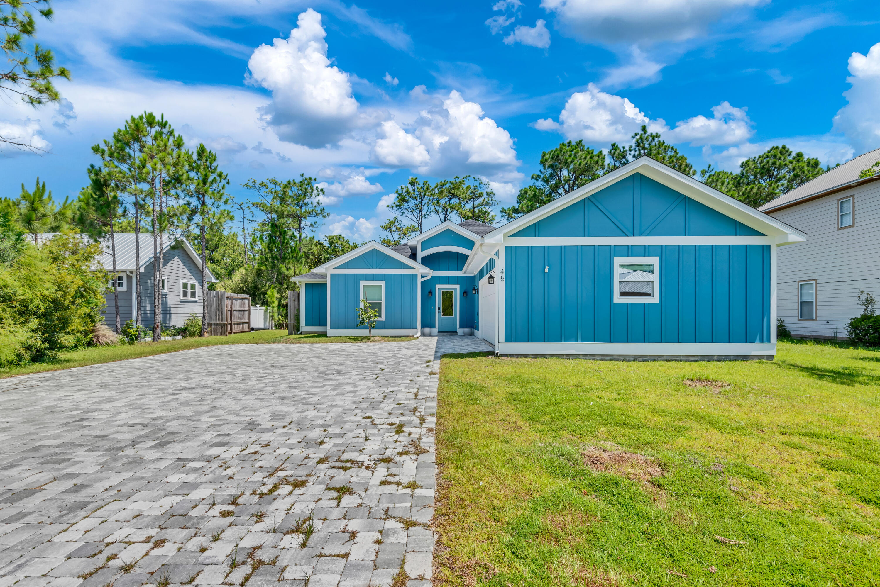 SEA PINES - Residential