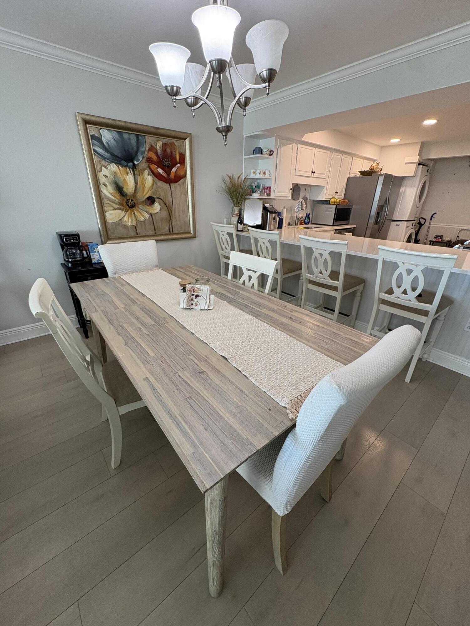 SHORELINE TOWERS 2 - Residential