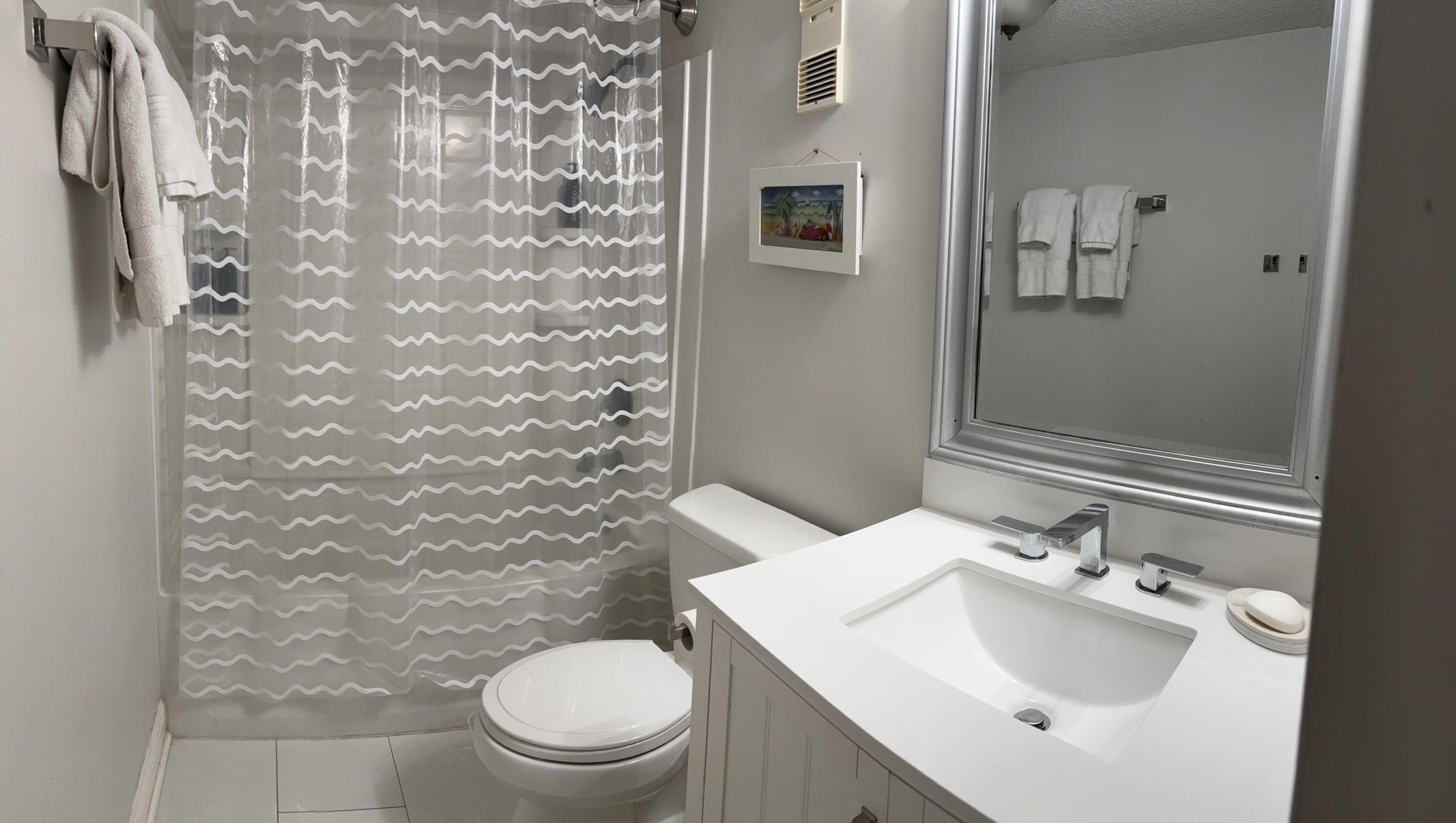 SHORELINE TOWERS 2 - Residential