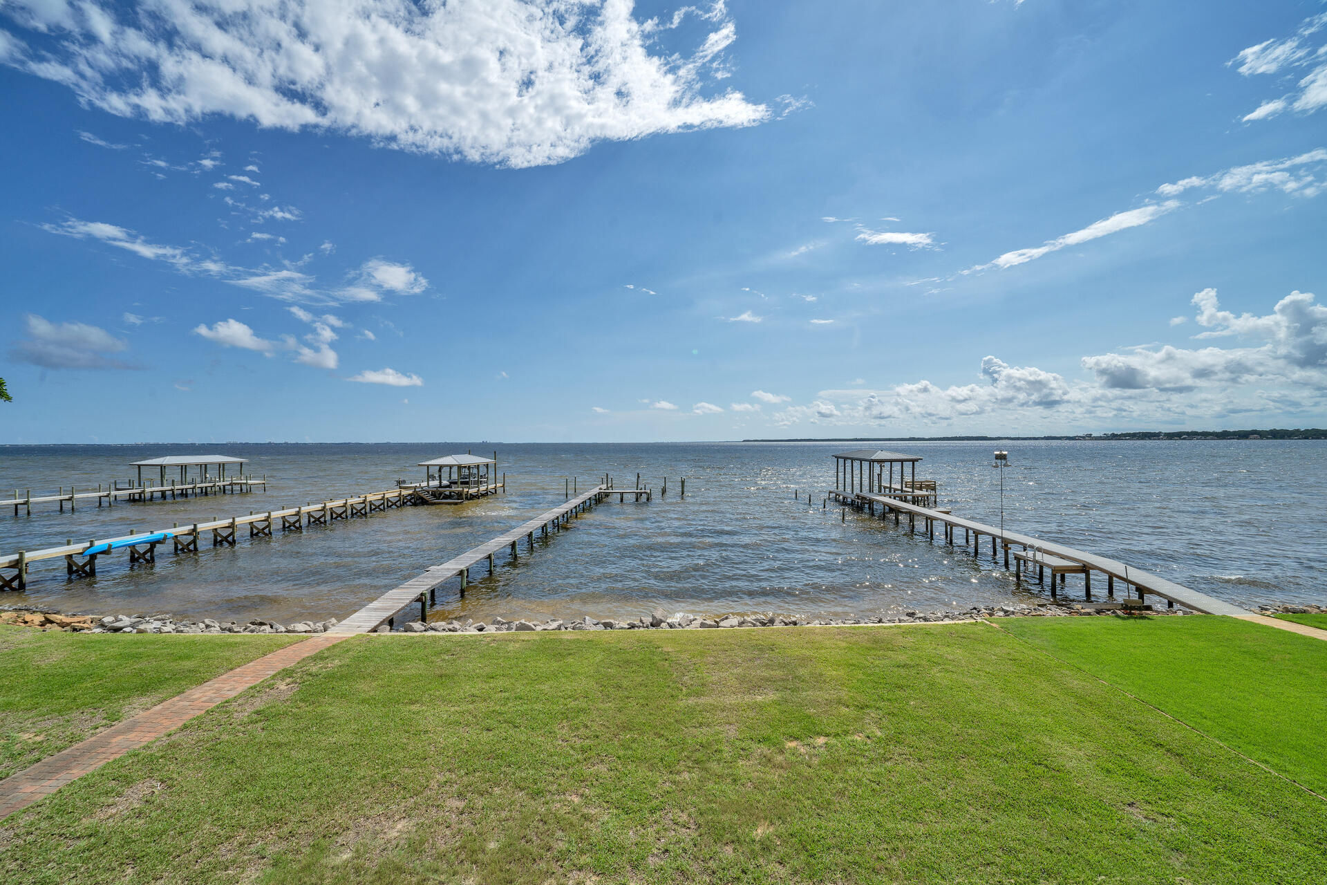WINDWARD PH 1 BLUEWATER BAY - Residential
