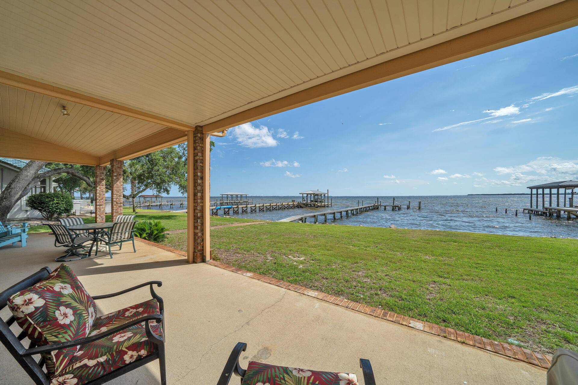 WINDWARD PH 1 BLUEWATER BAY - Residential