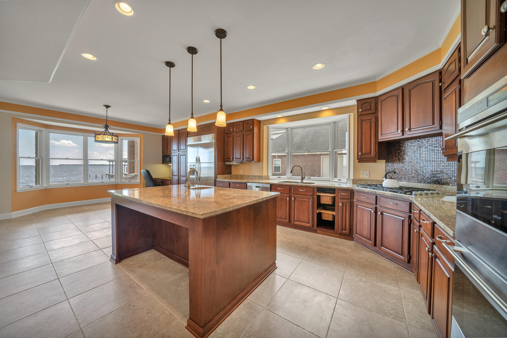 WINDWARD PH 1 BLUEWATER BAY - Residential