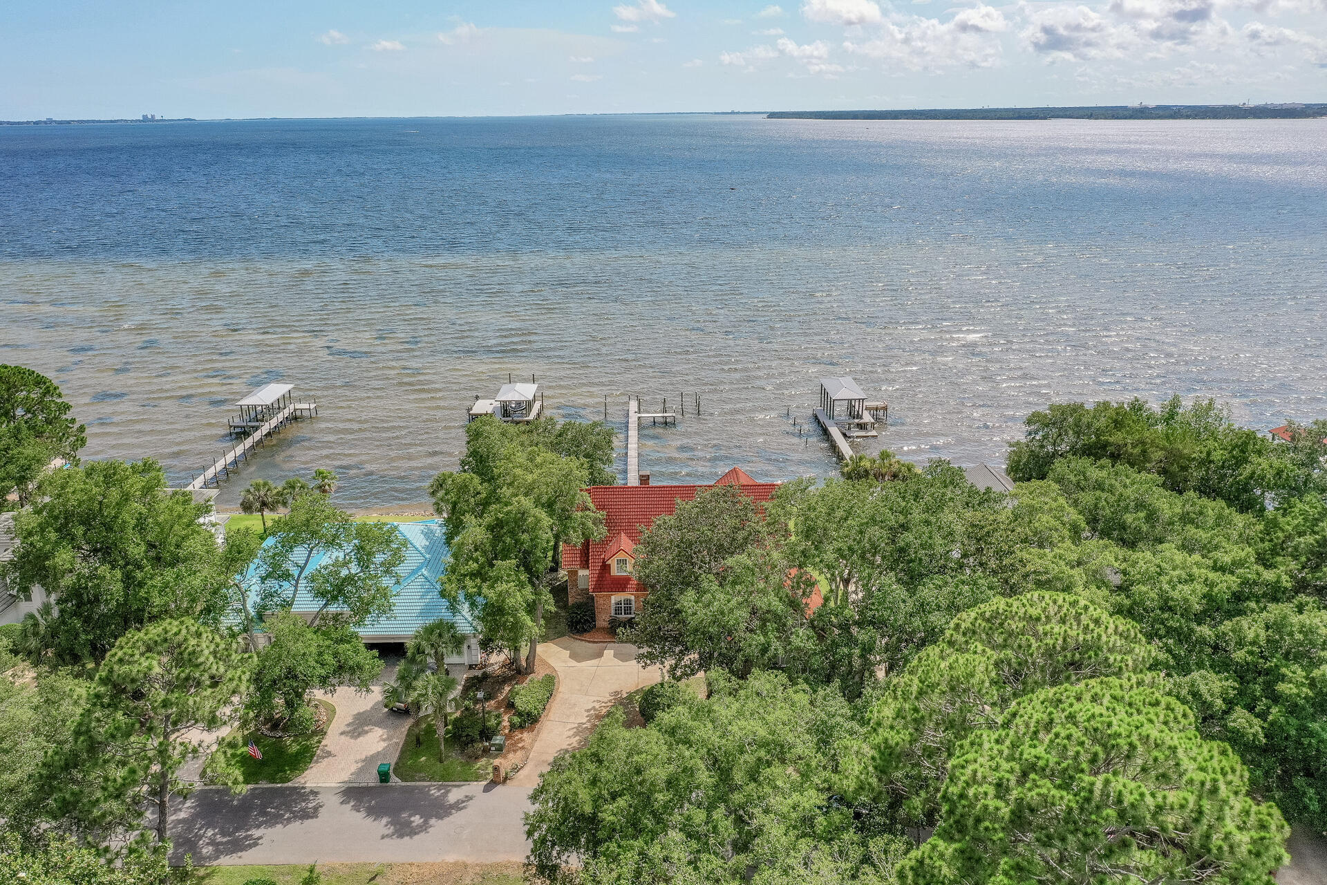 WINDWARD PH 1 BLUEWATER BAY - Residential
