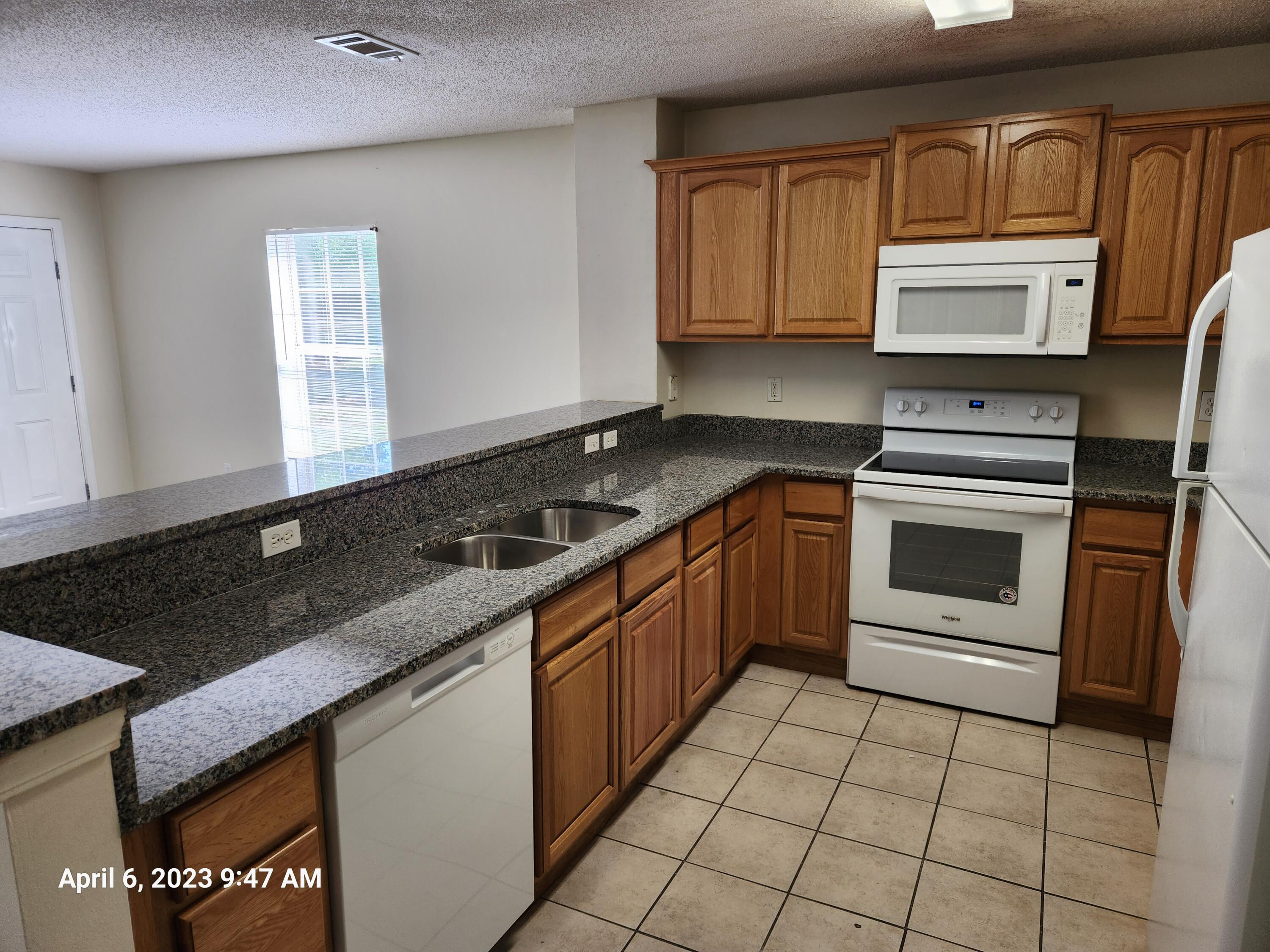 SHILOH PLACE T/H - Residential Lease