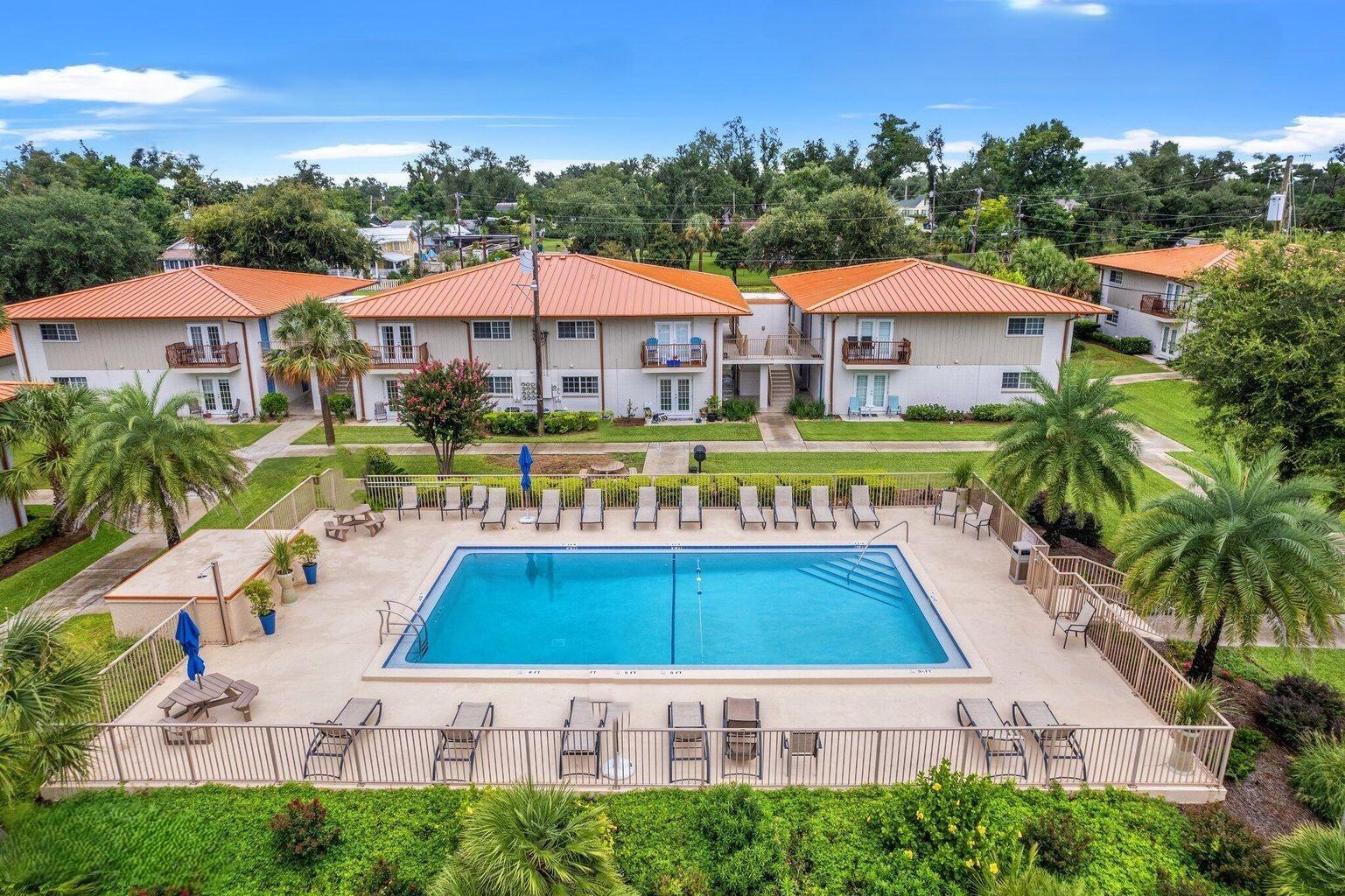 Landmark Condominiums on Saint Andrew's Bay - Residential