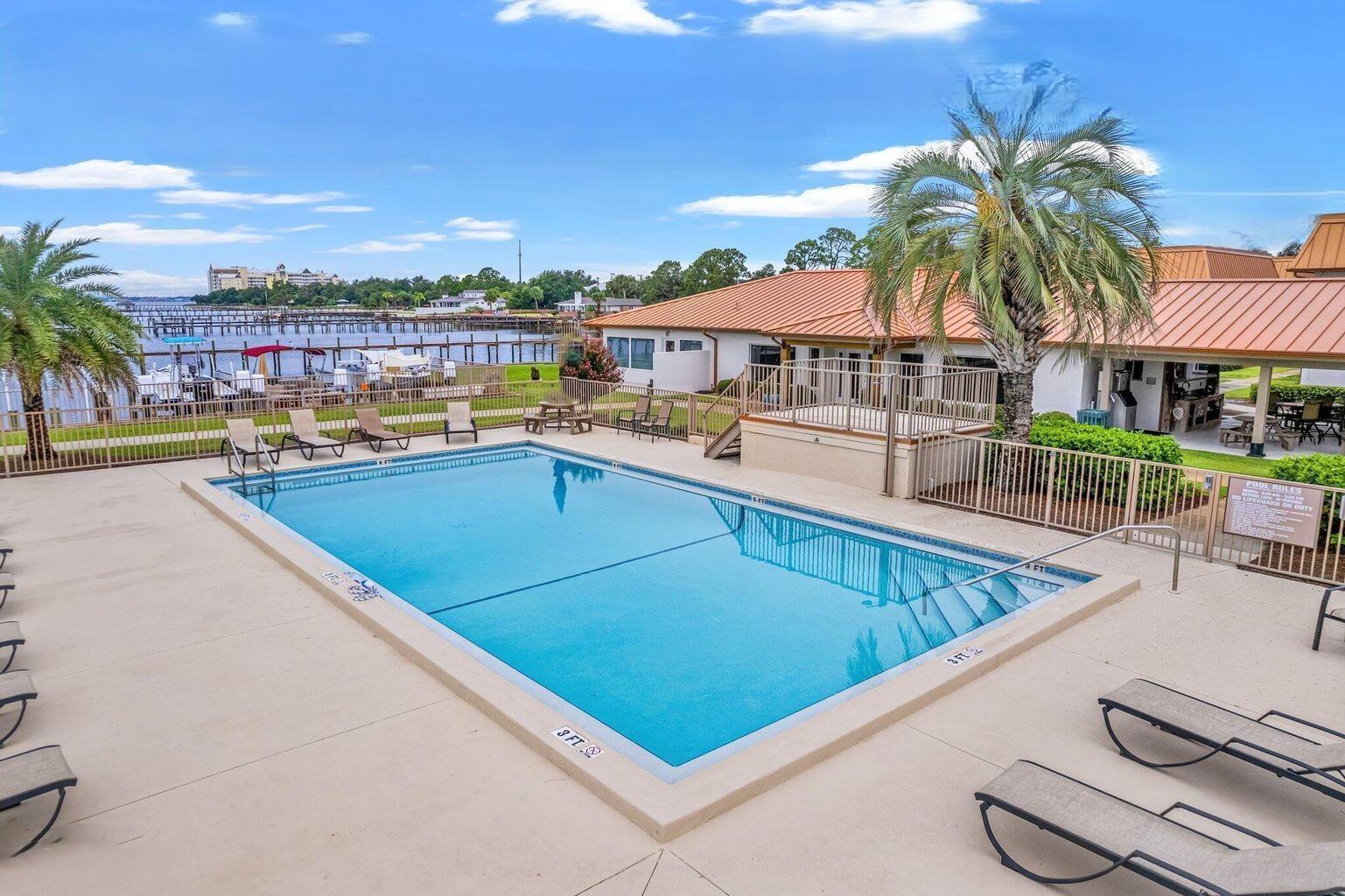 Landmark Condominiums on Saint Andrew's Bay - Residential