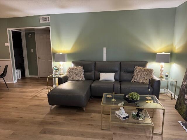 Landmark Condominiums on Saint Andrew's Bay - Residential