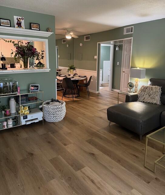 Landmark Condominiums on Saint Andrew's Bay - Residential