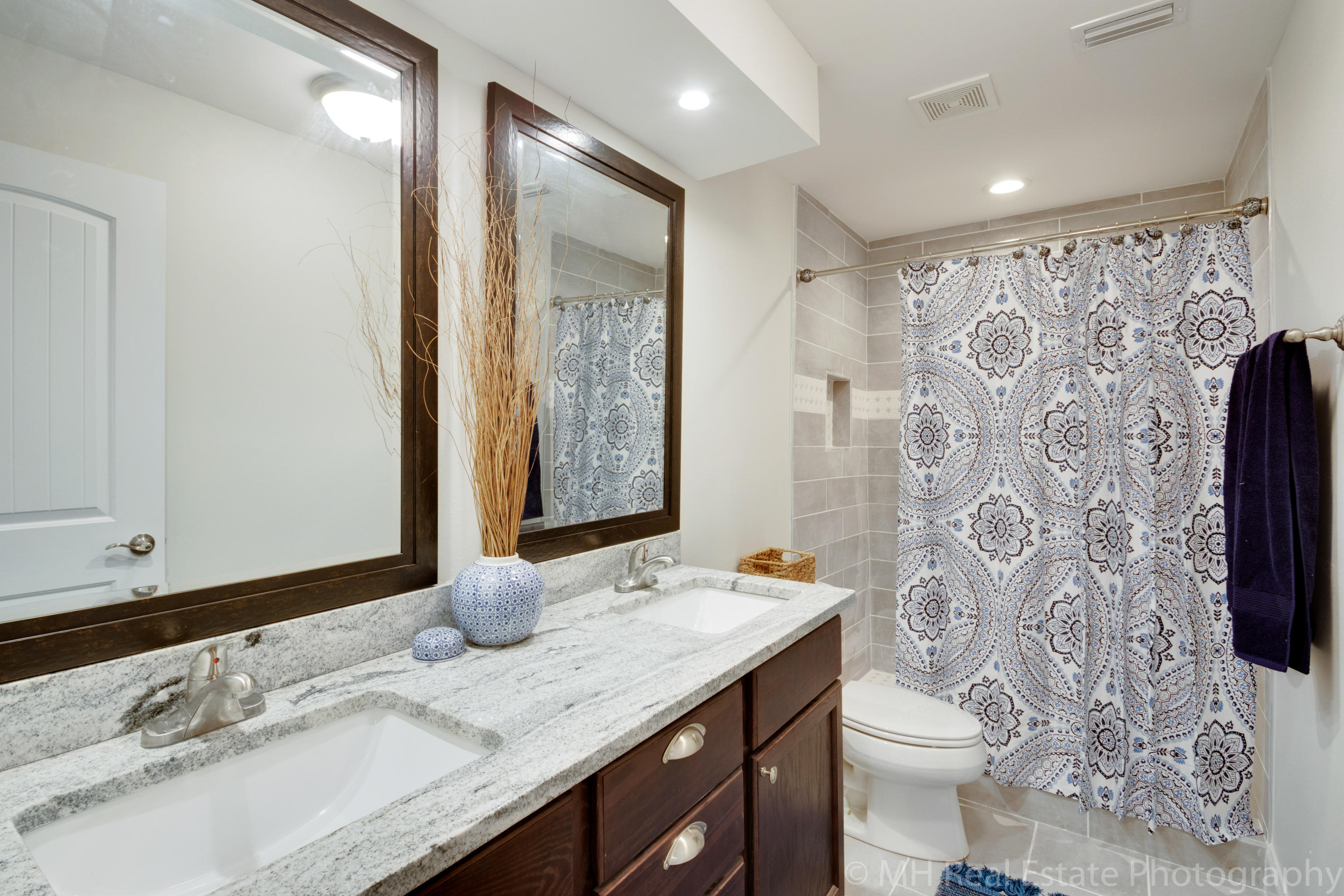 VALPARAISO PINECREST 6 - Residential