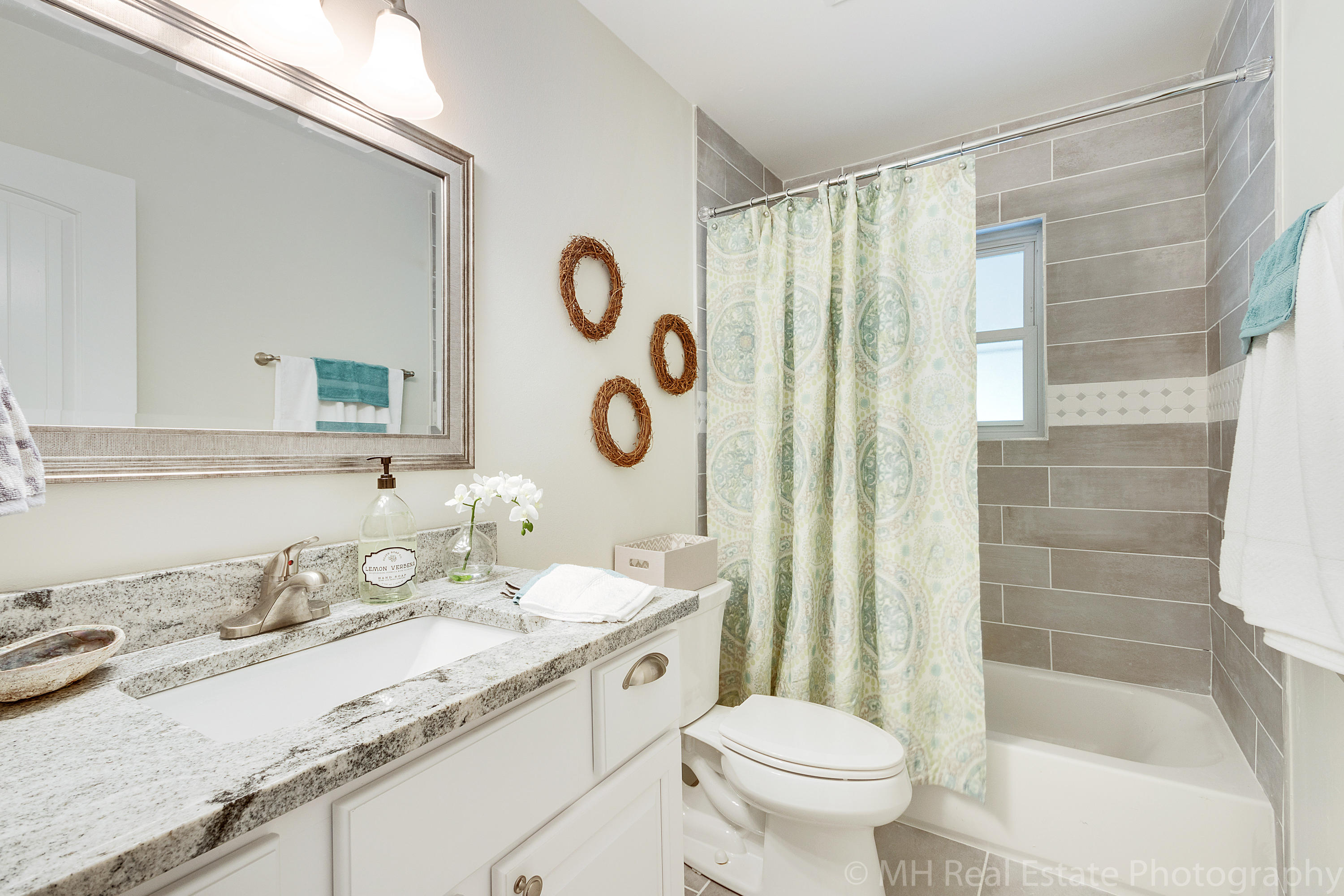 VALPARAISO PINECREST 6 - Residential