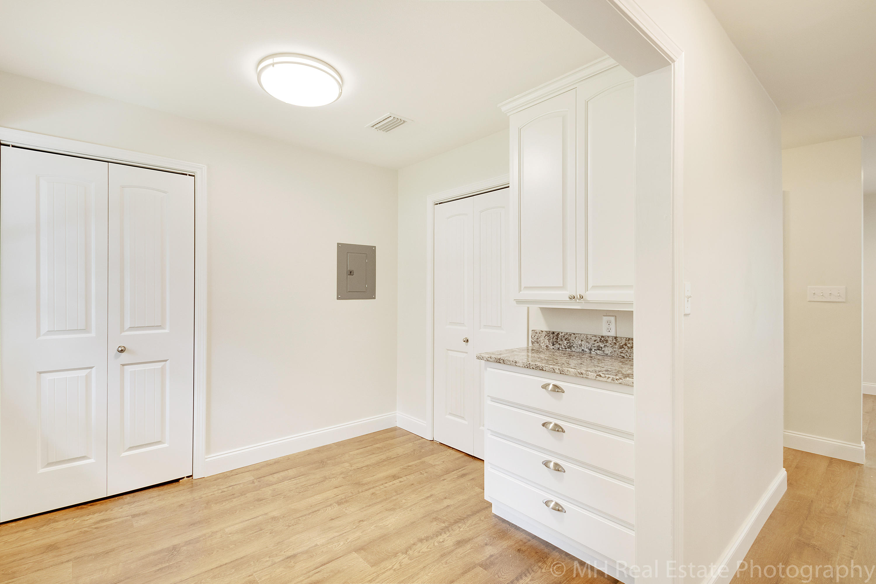 VALPARAISO PINECREST 6 - Residential