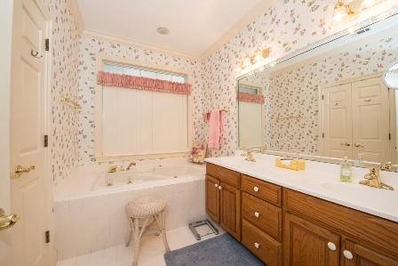 OAKMONT PLACE - Residential