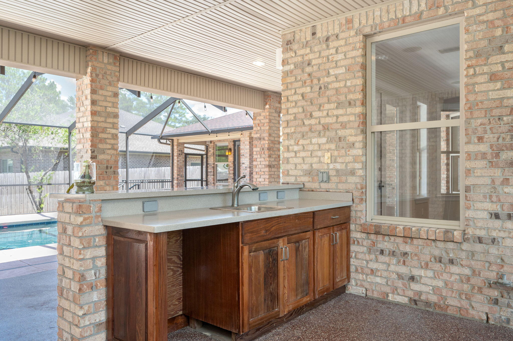 WOODLAND SHORES - Residential