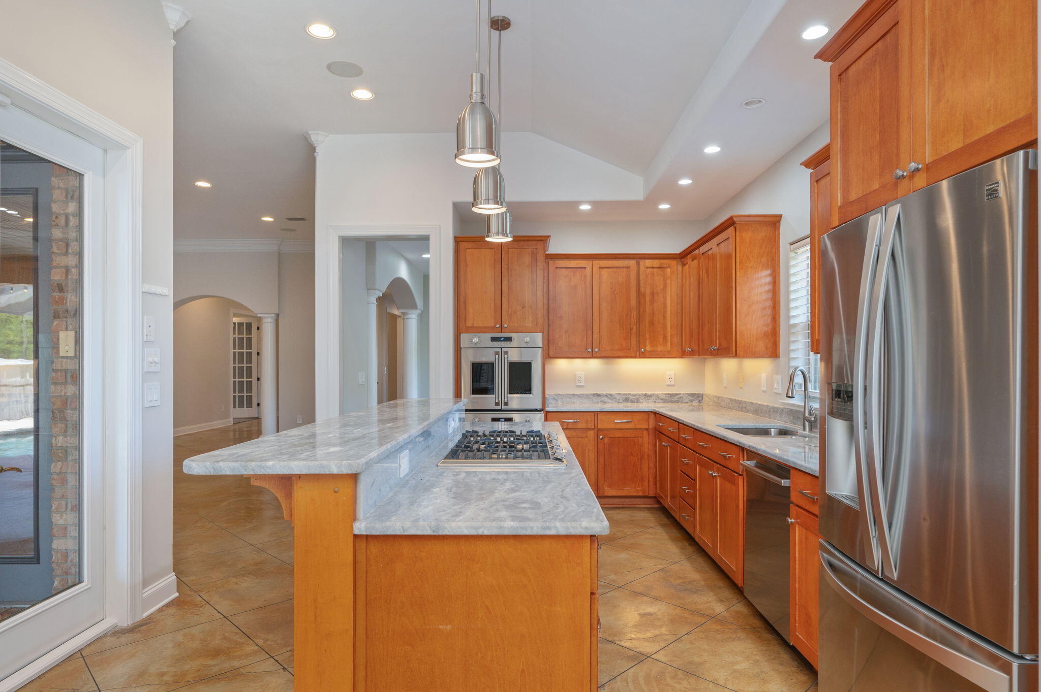 WOODLAND SHORES - Residential