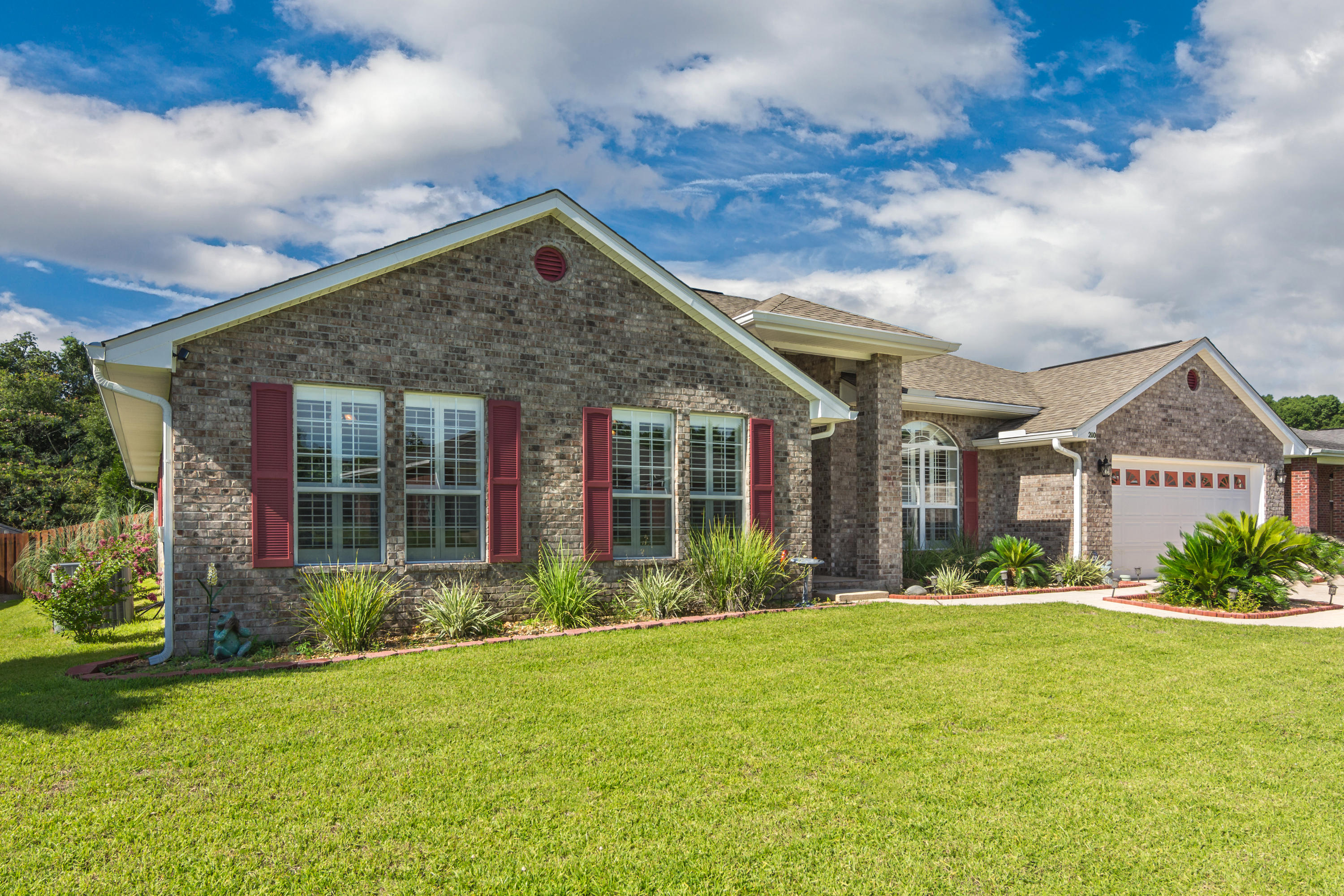 LEE FARMS PH I - Residential