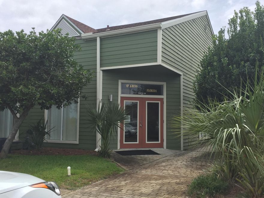 4 large offices, conference room, 2 bathrooms. Located in a park like setting in one of the nicest office complexes in Fort Walton Beach.