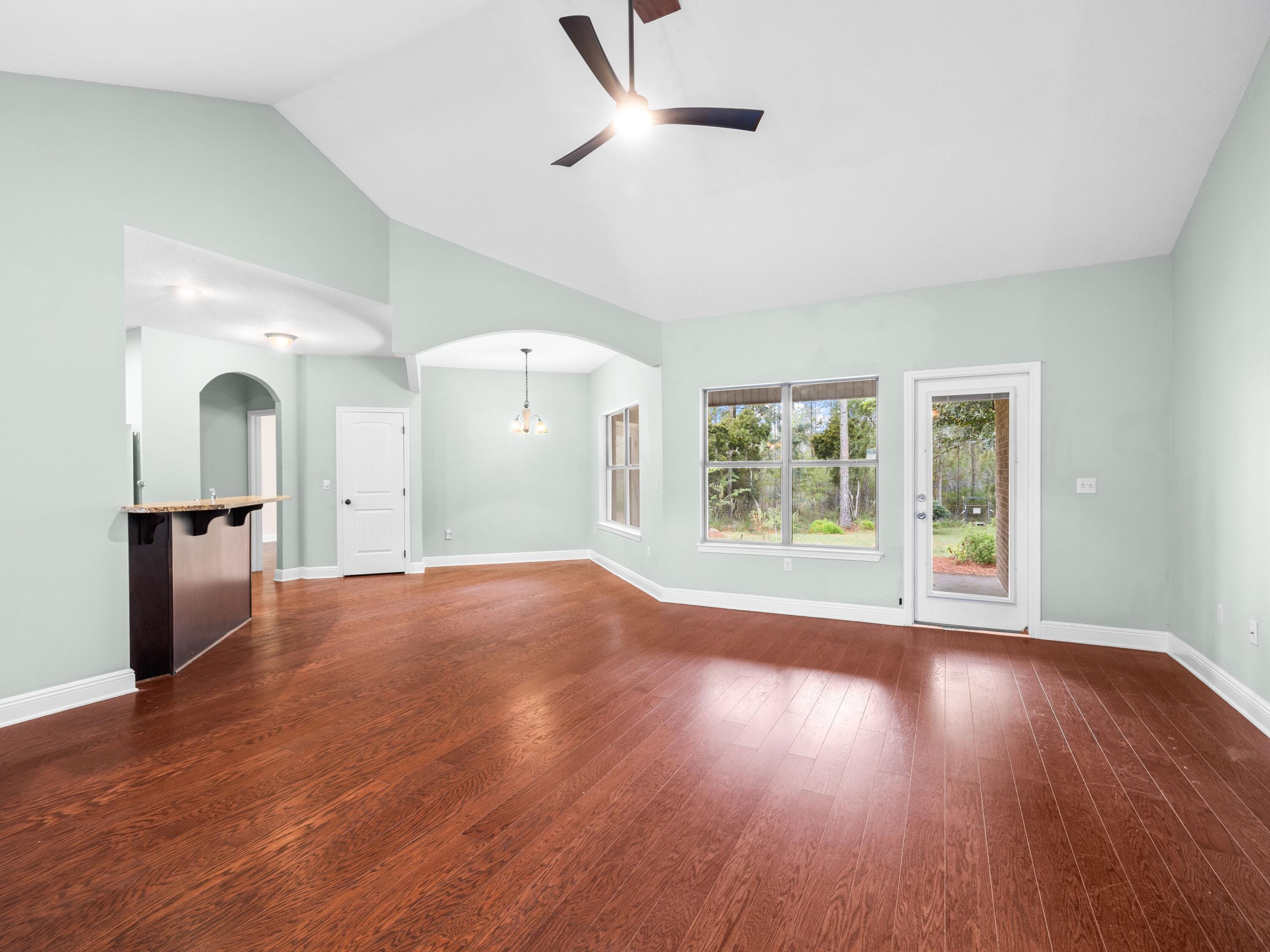 WINDSOR ESTATES - Residential