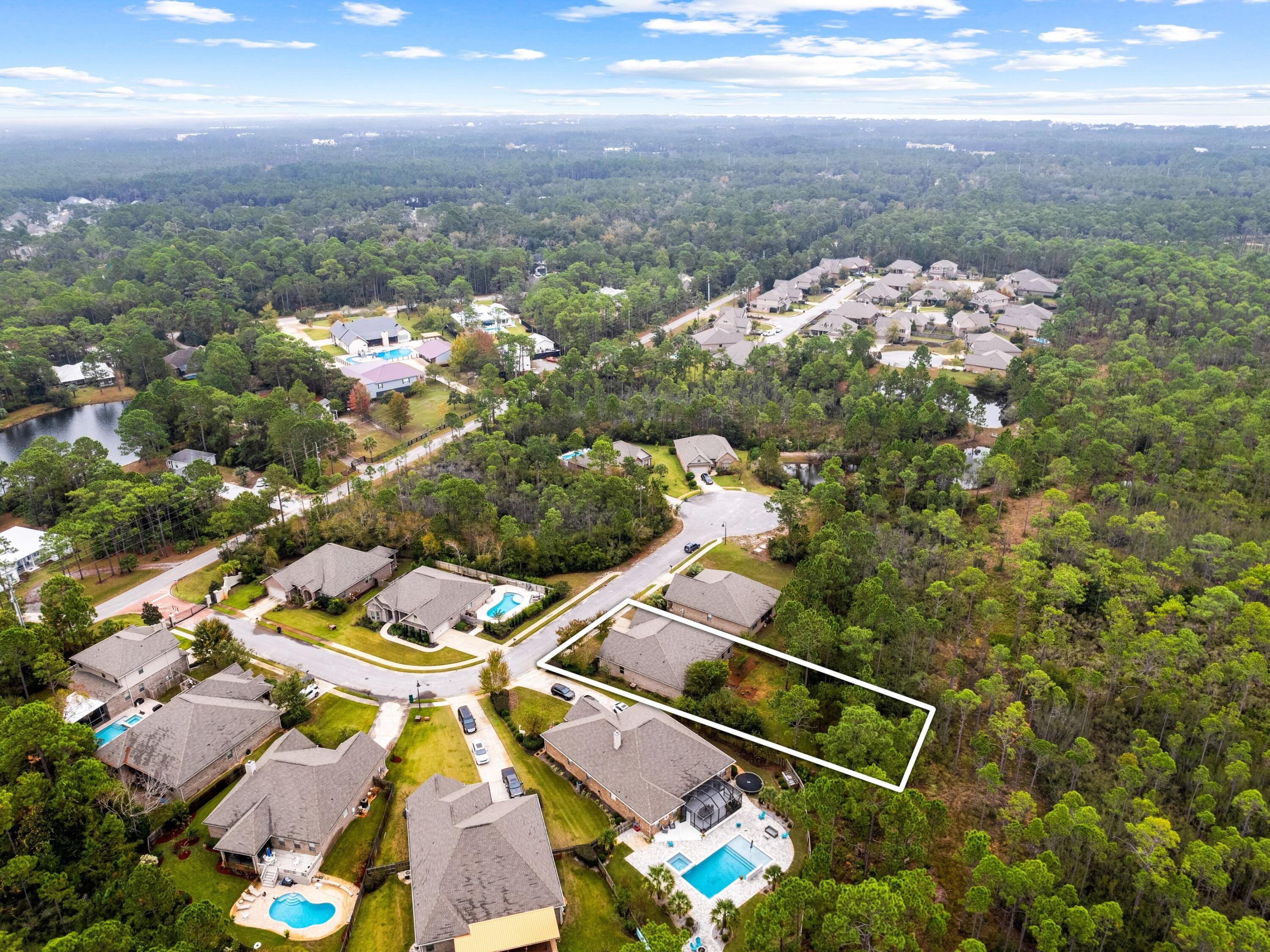 WINDSOR ESTATES - Residential