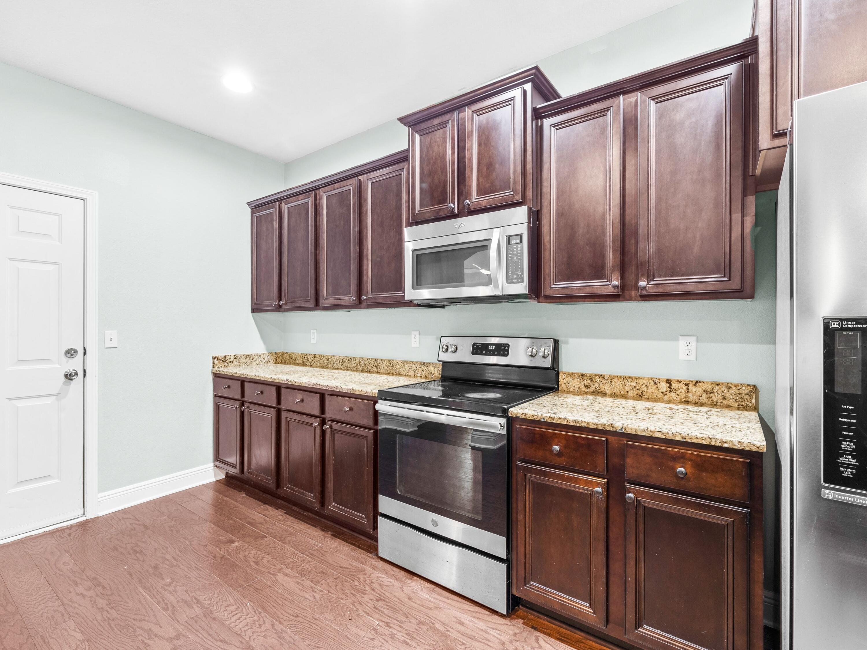 WINDSOR ESTATES - Residential