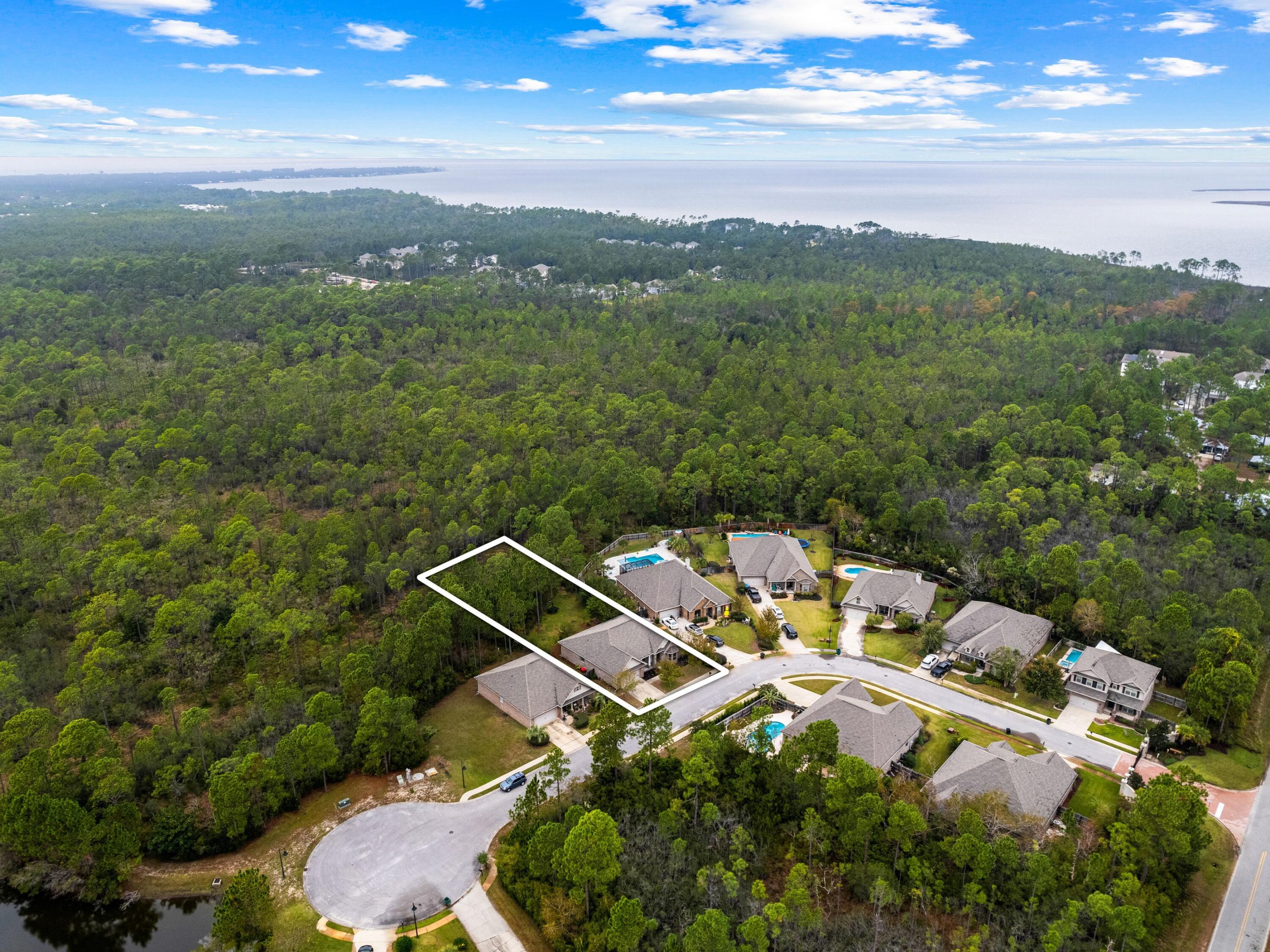 WINDSOR ESTATES - Residential