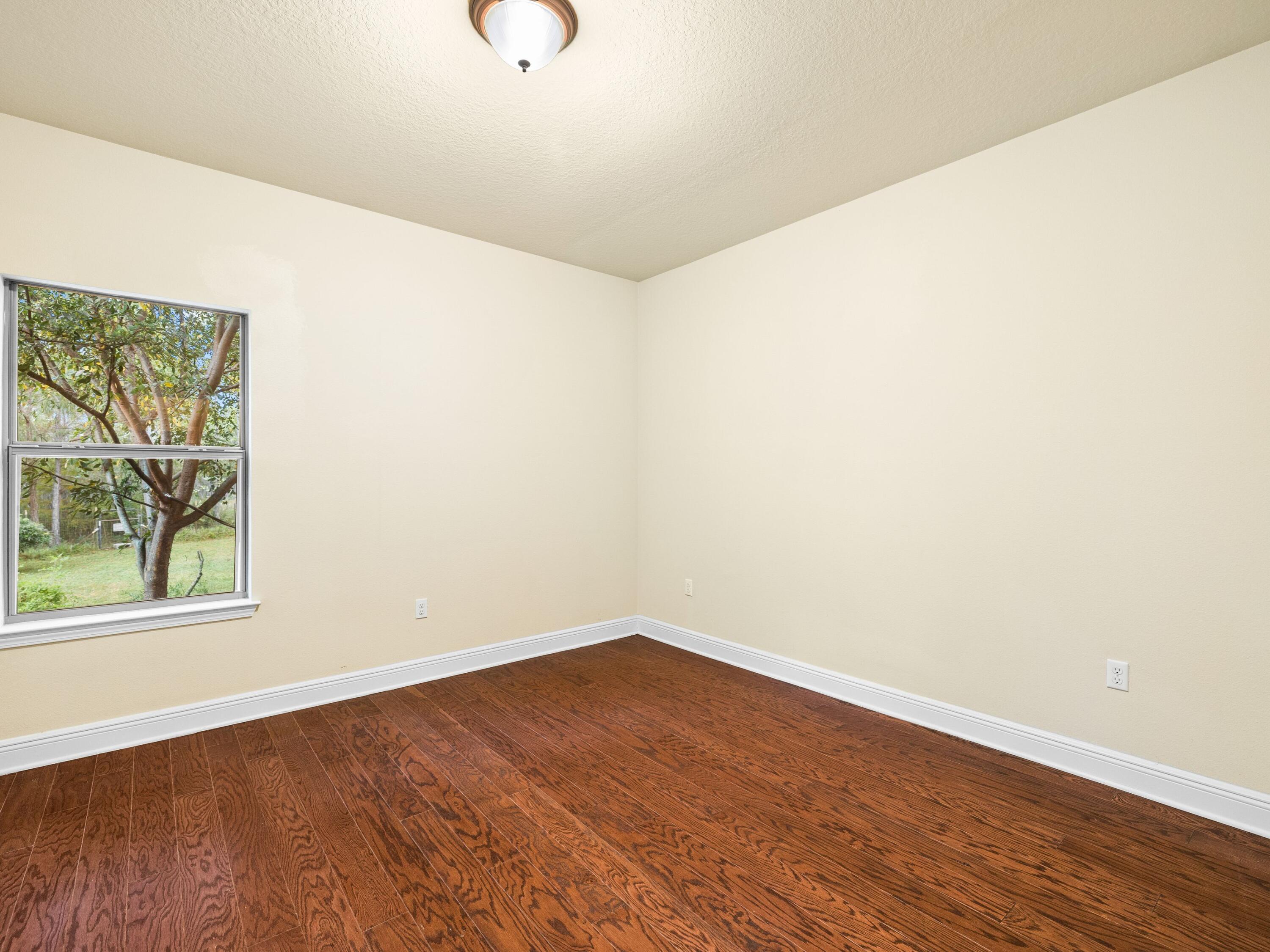 WINDSOR ESTATES - Residential