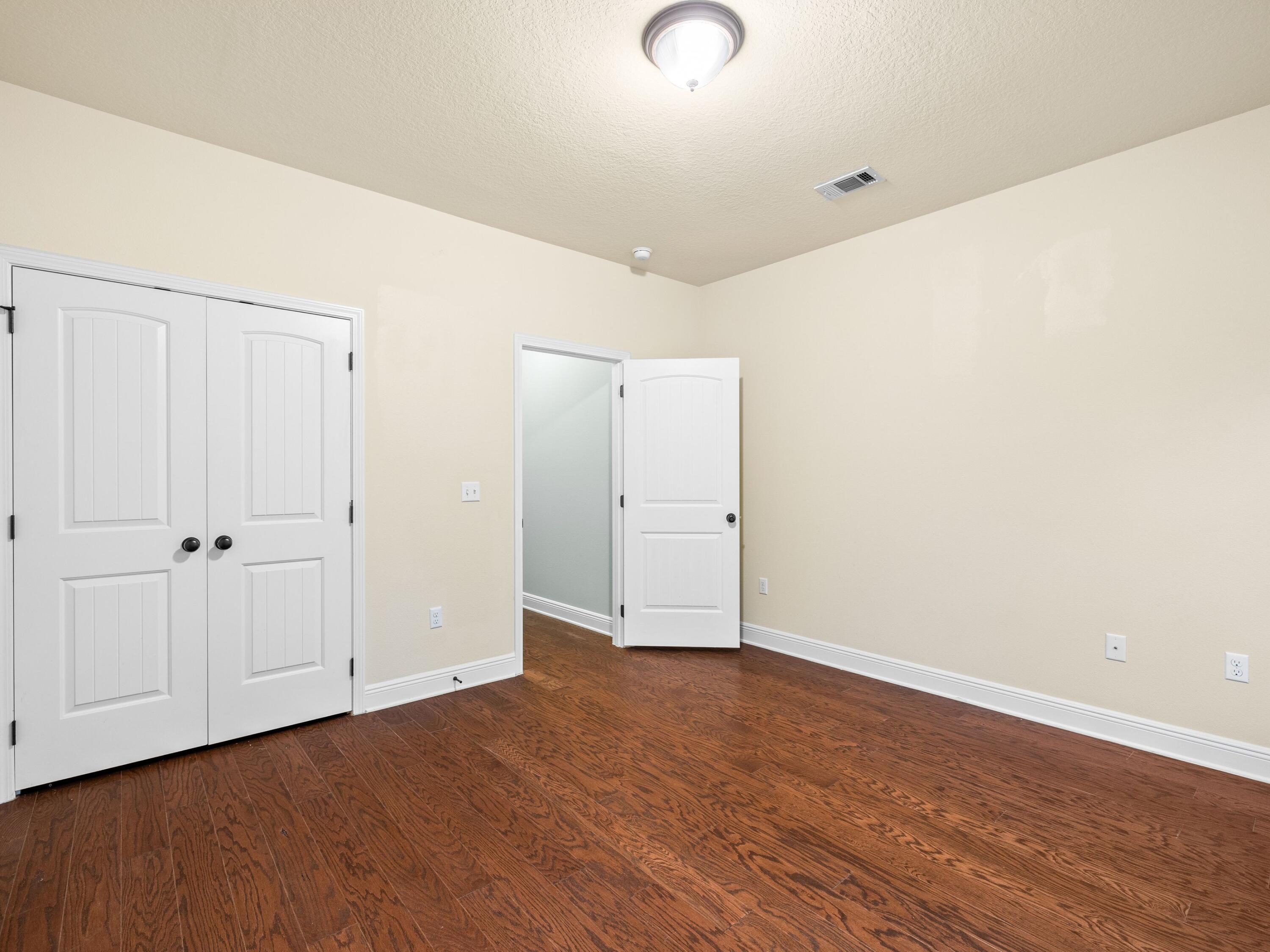 WINDSOR ESTATES - Residential