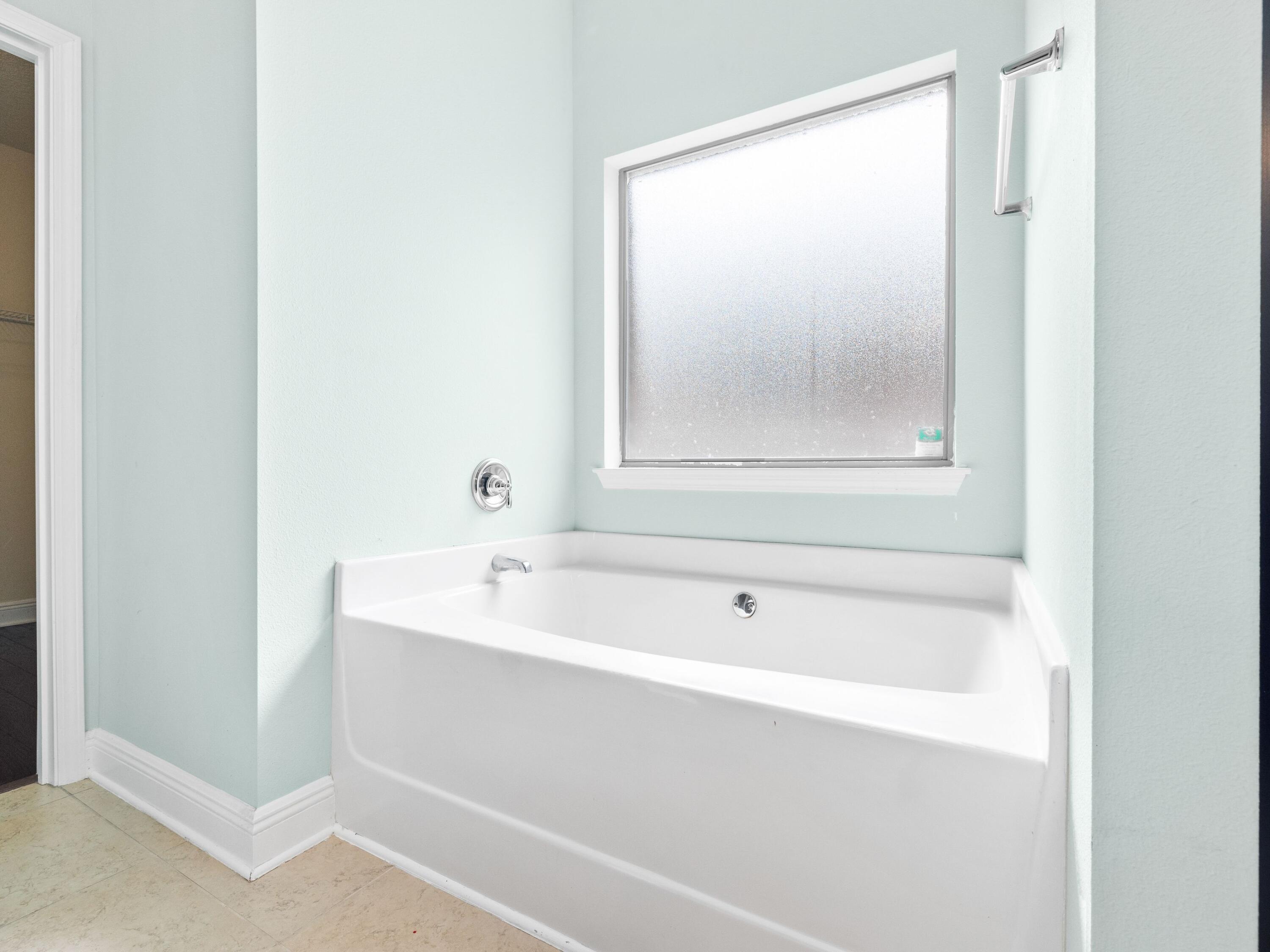 WINDSOR ESTATES - Residential