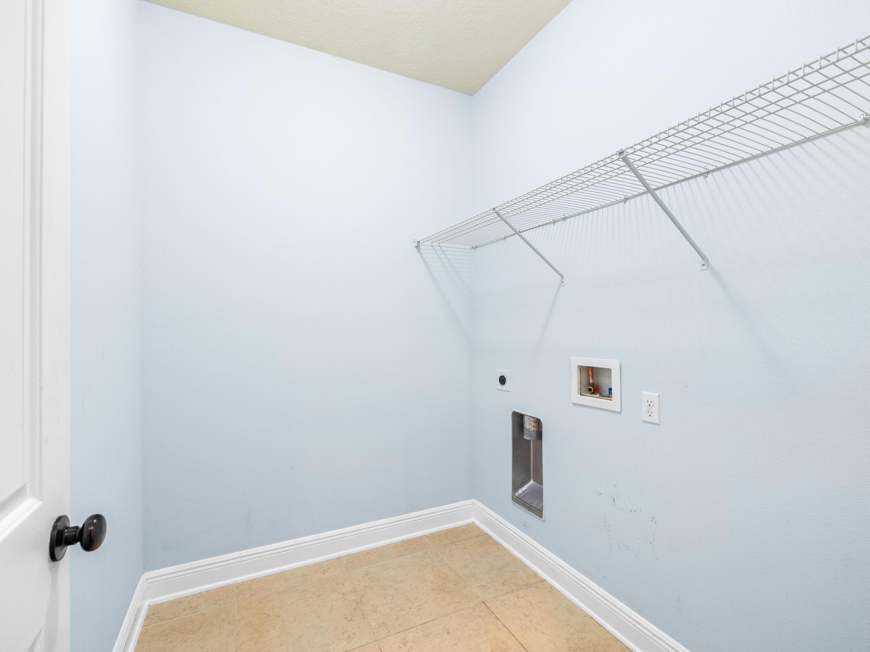 WINDSOR ESTATES - Residential