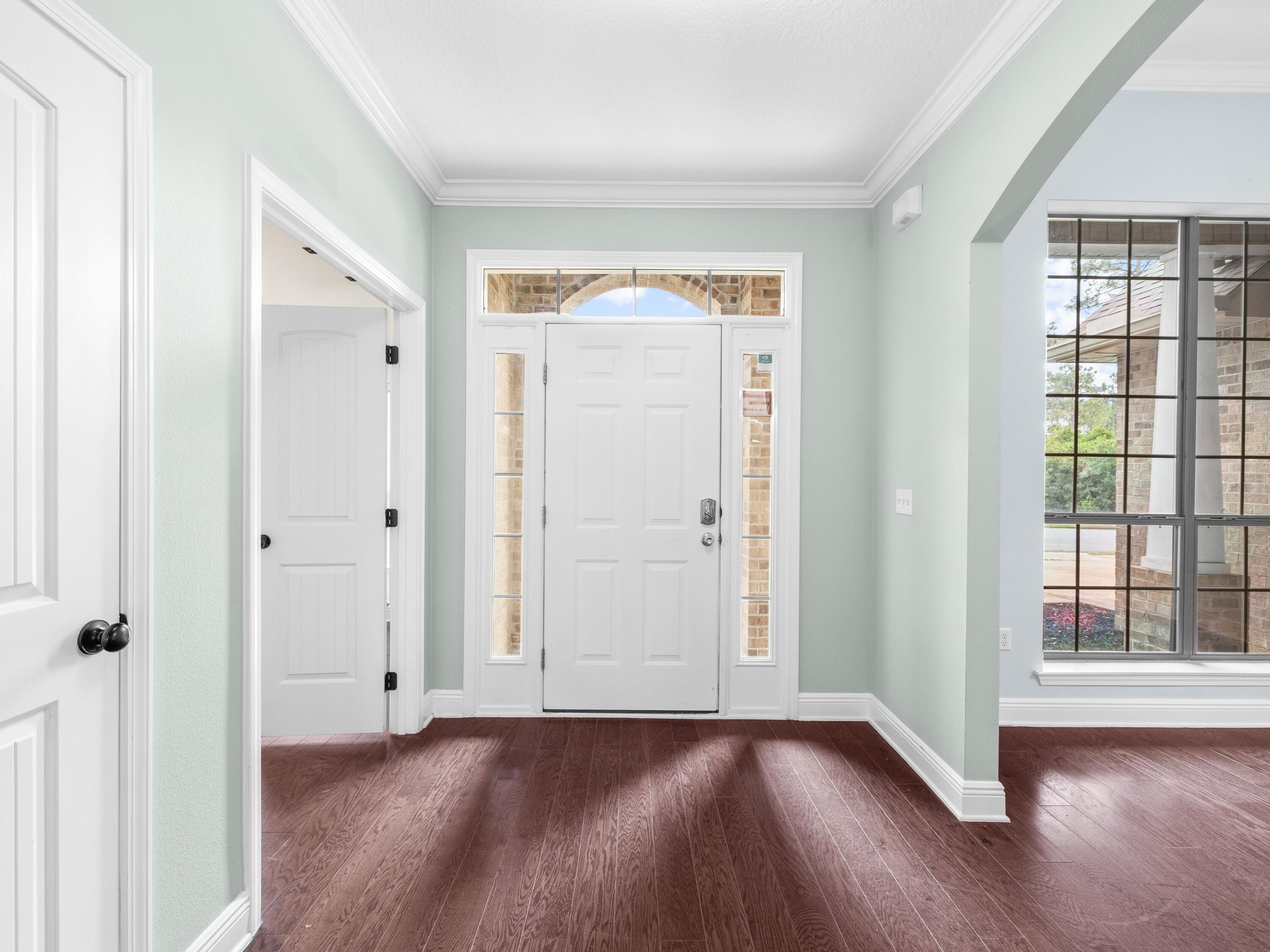 WINDSOR ESTATES - Residential