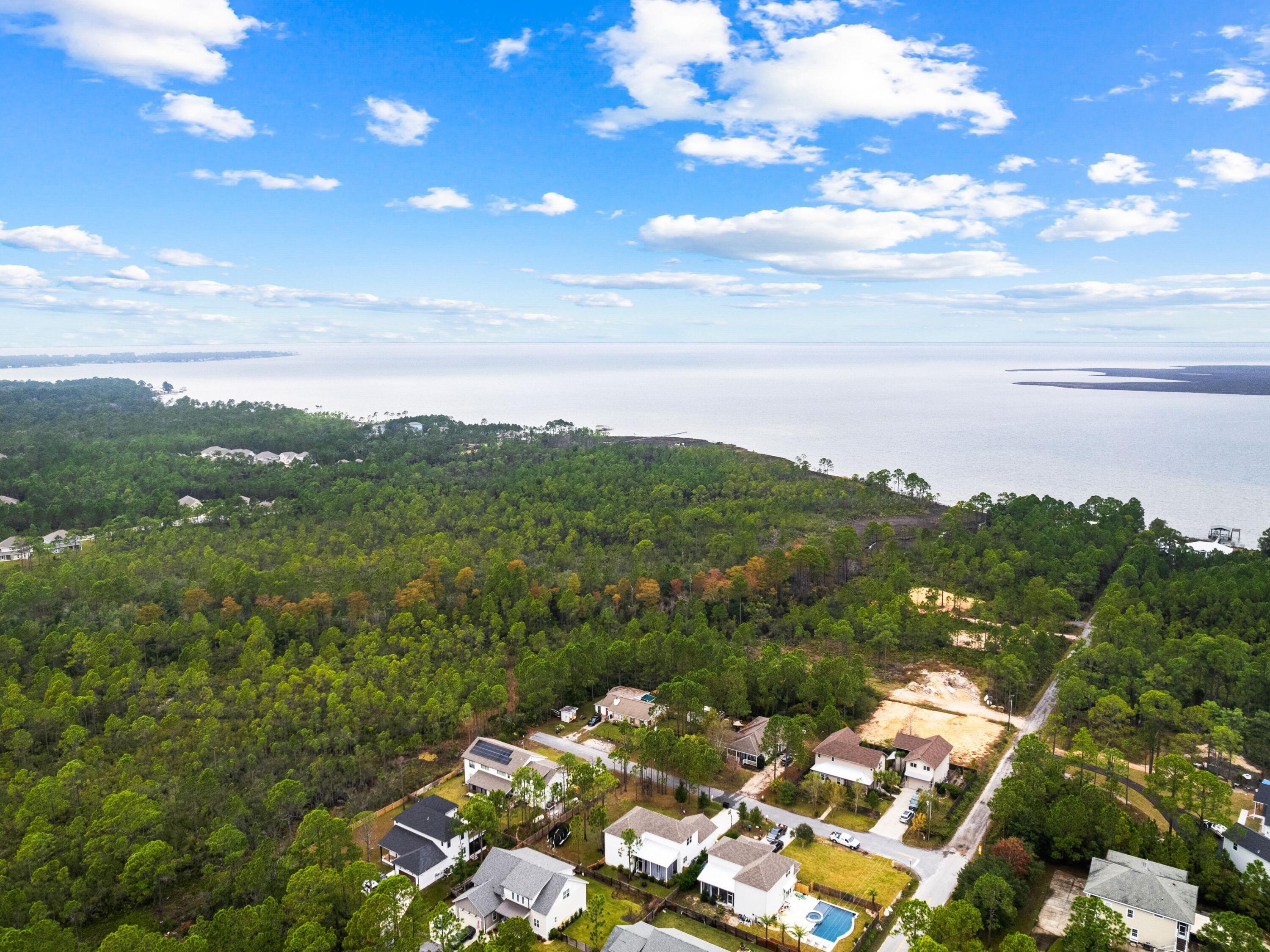 WINDSOR ESTATES - Residential