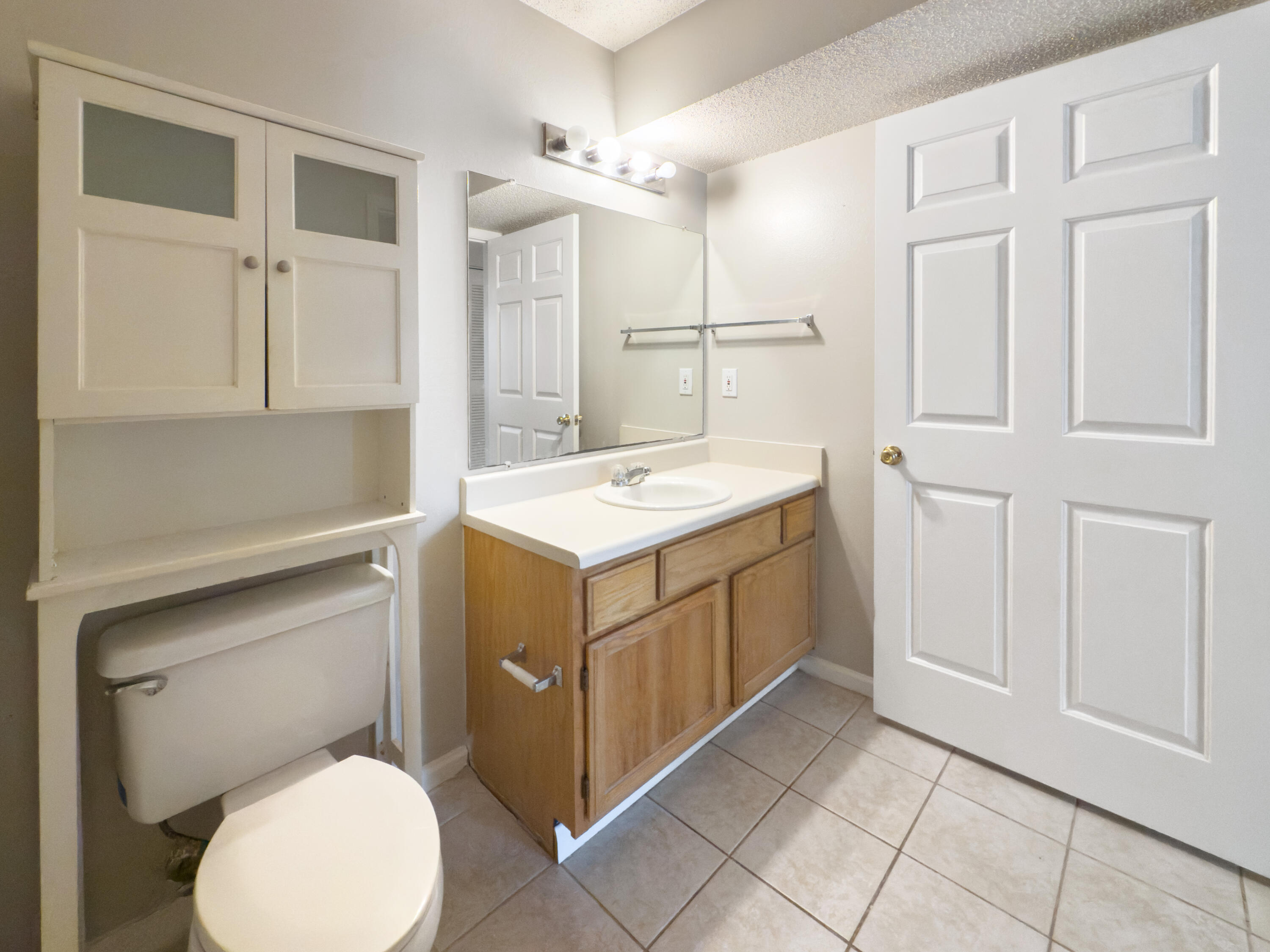 INDIAN LAKES - Residential Lease