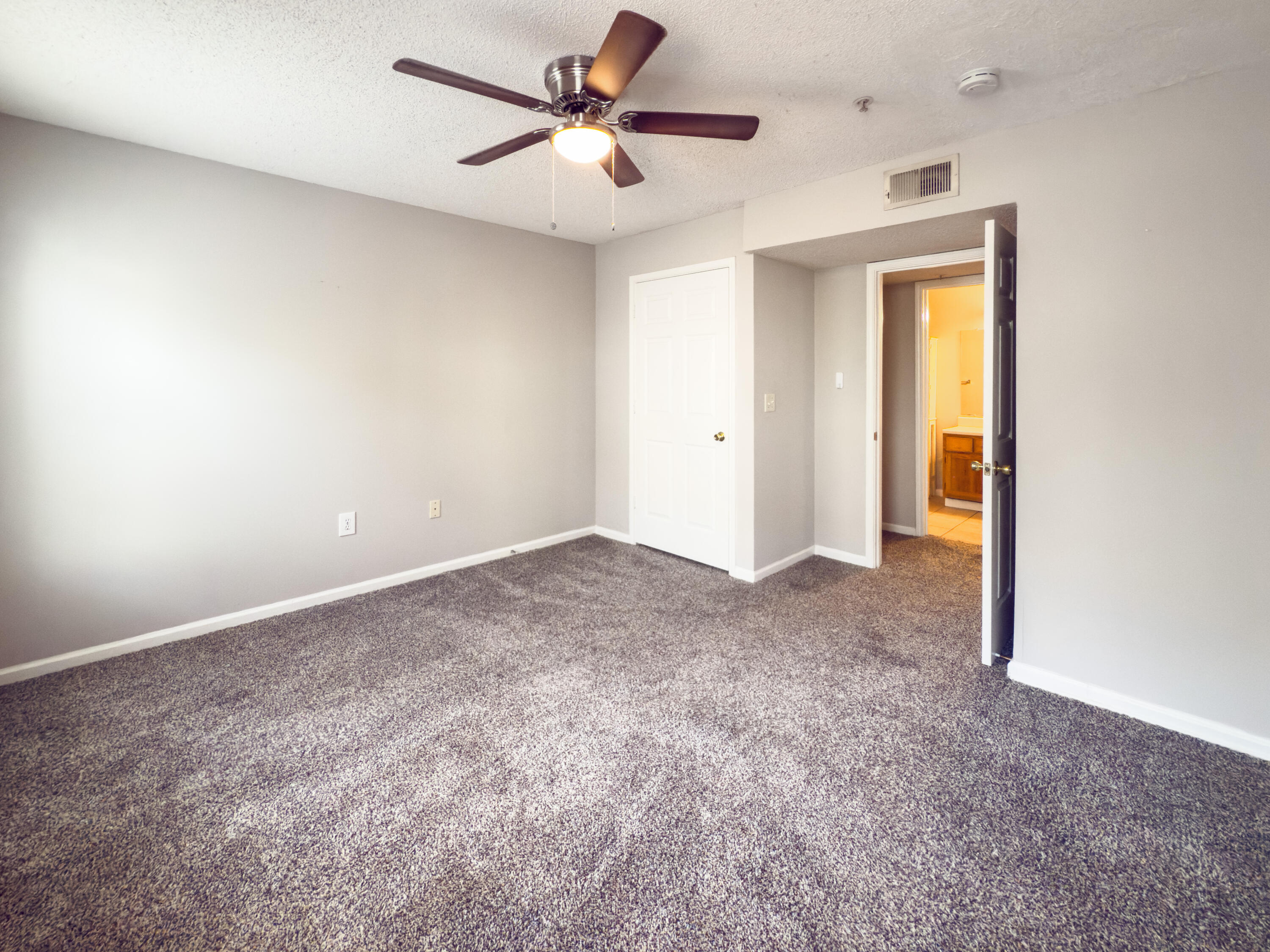 INDIAN LAKES - Residential Lease