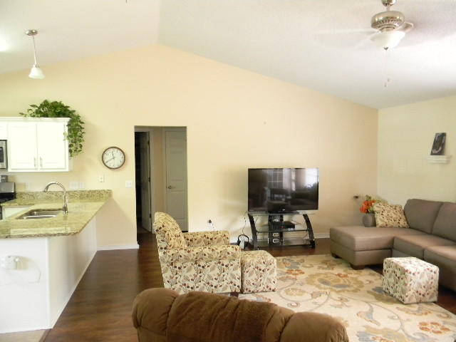 CHEROKEE BEND S/D - Residential